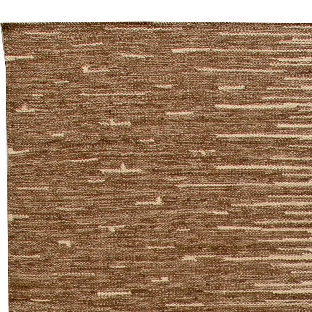 Contemporary Forel Brown Teppich von Doris Leslie Blau (Handgewebt) im Angebot