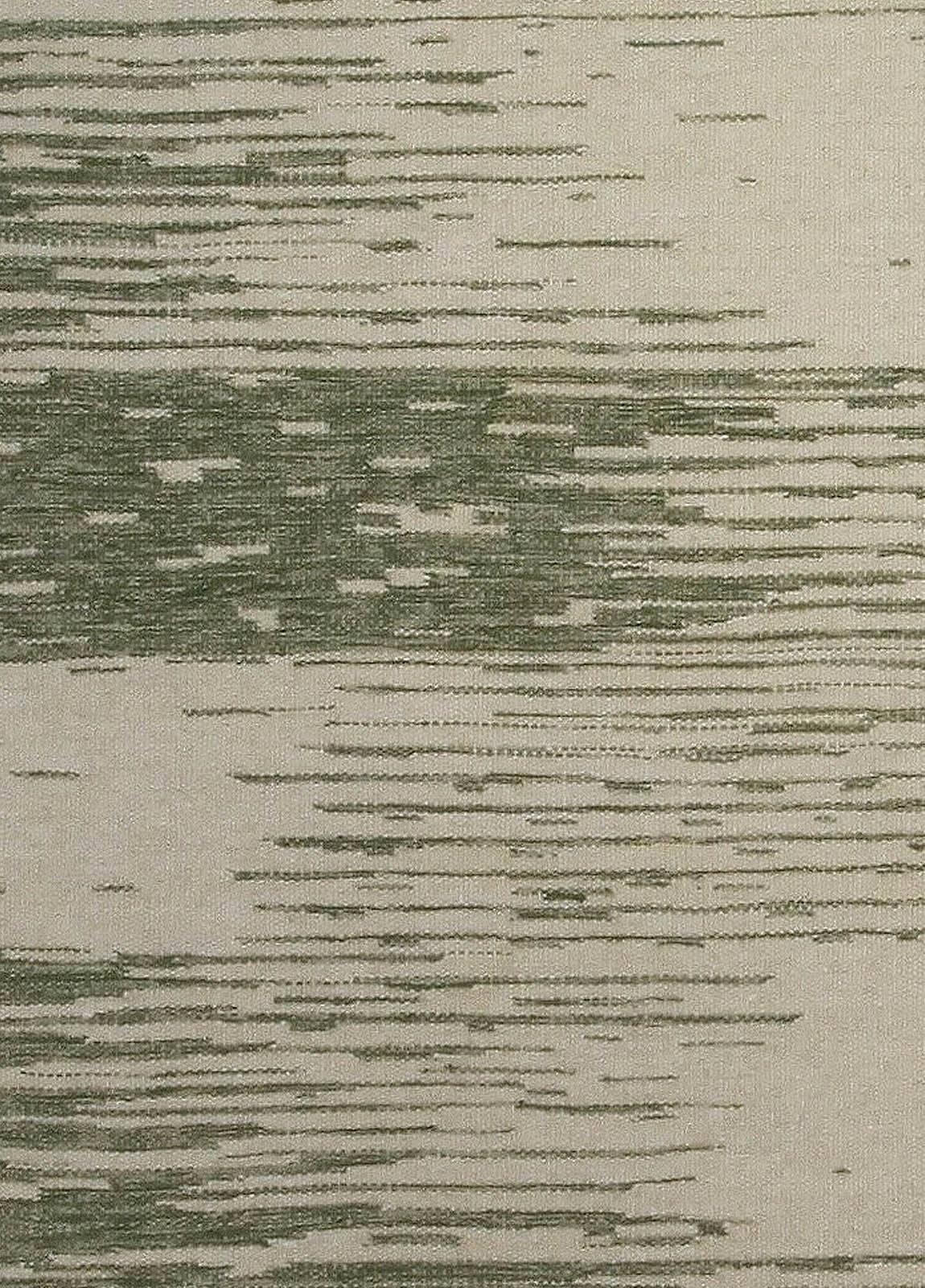 Tappeto contemporaneo in lana verde e beige fatto a mano da Doris Leslie Blau.
Dimensioni: 10'0