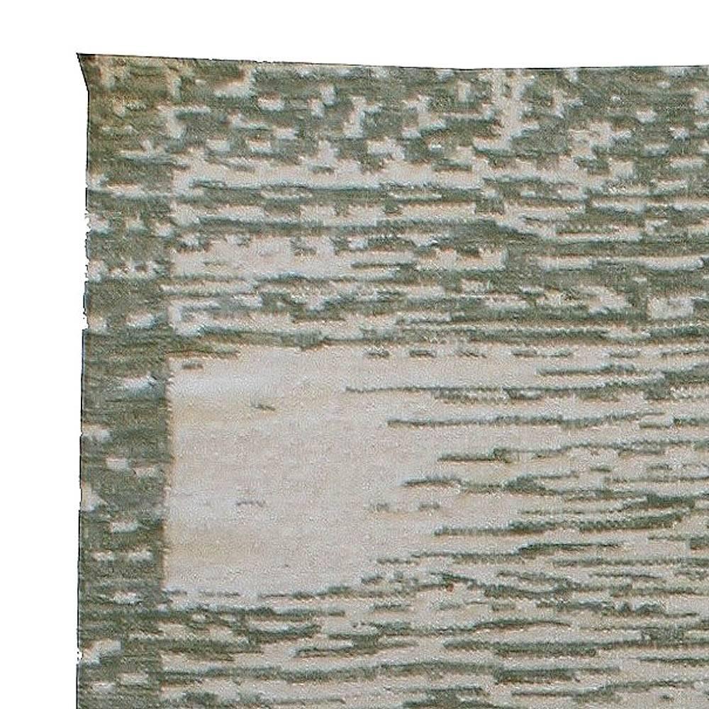Contemporary Forel Green and Beige Handmade Wool Rug by Doris Leslie Blau In New Condition For Sale In New York, NY