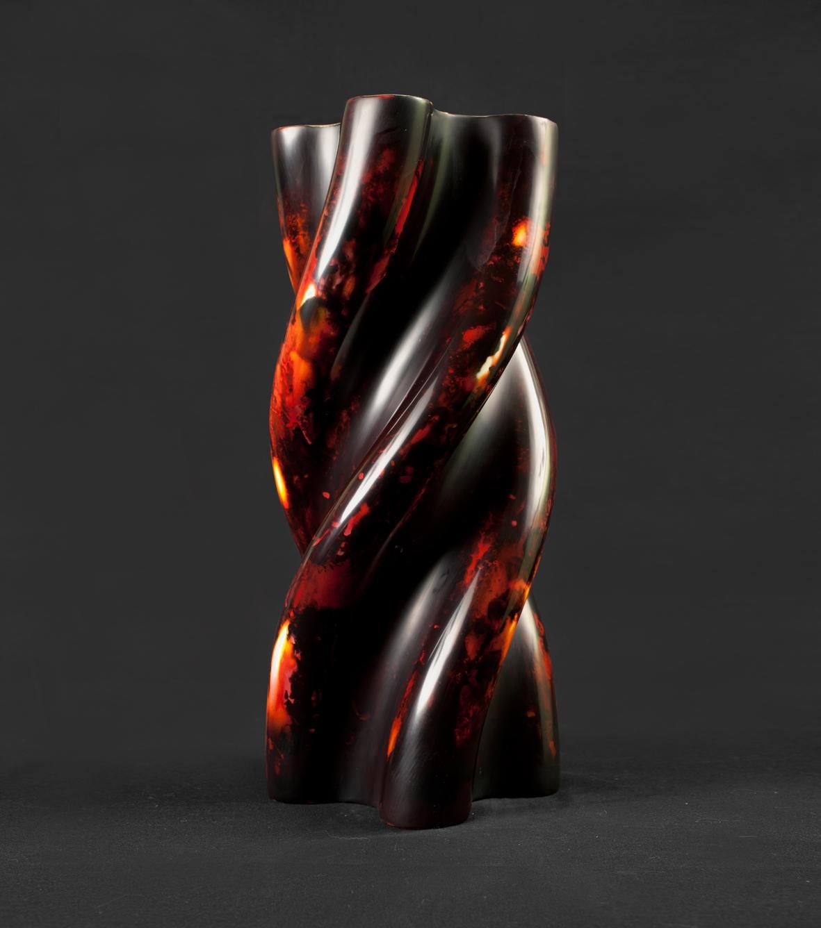Contemporary Four Lobes Blazing  Lacquered Ceramic Vessel by Golem of Italy For Sale 2