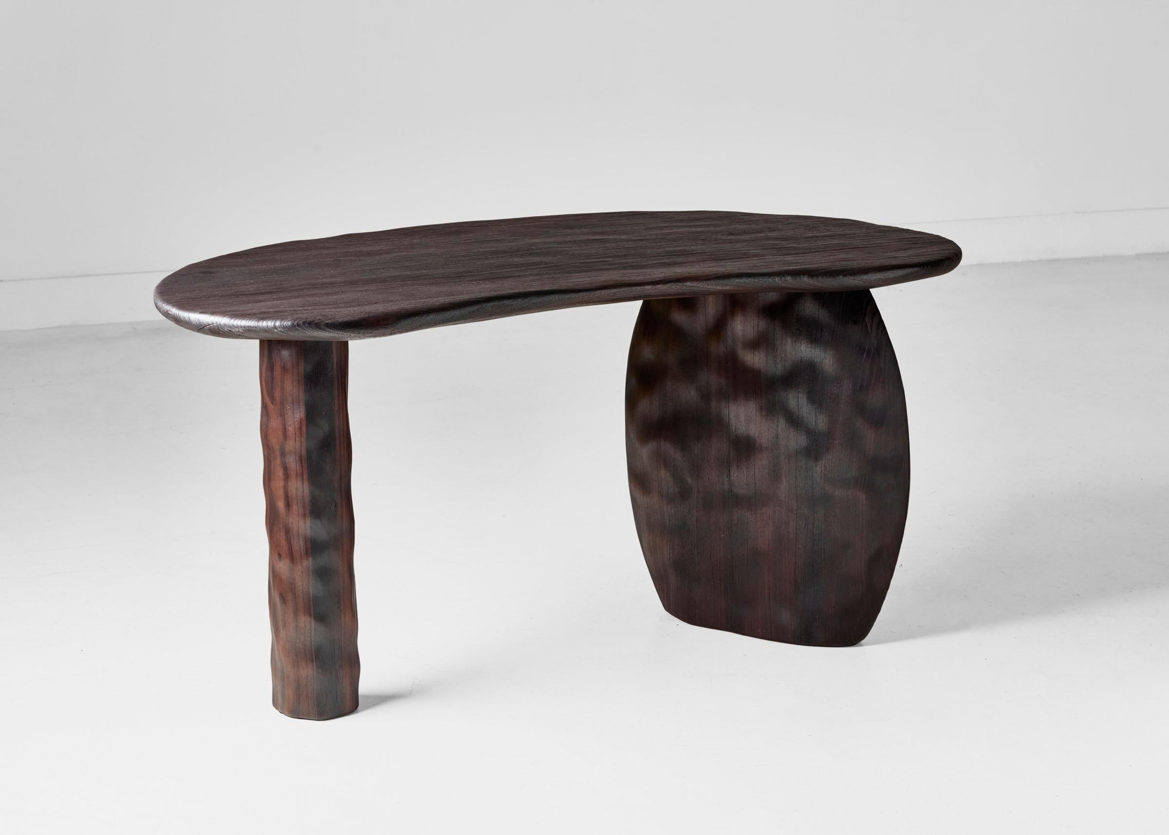 Escritorio contemporáneo de madera de Fracé tallada The Sharper Mind de Benoit Viaene Belga en venta
