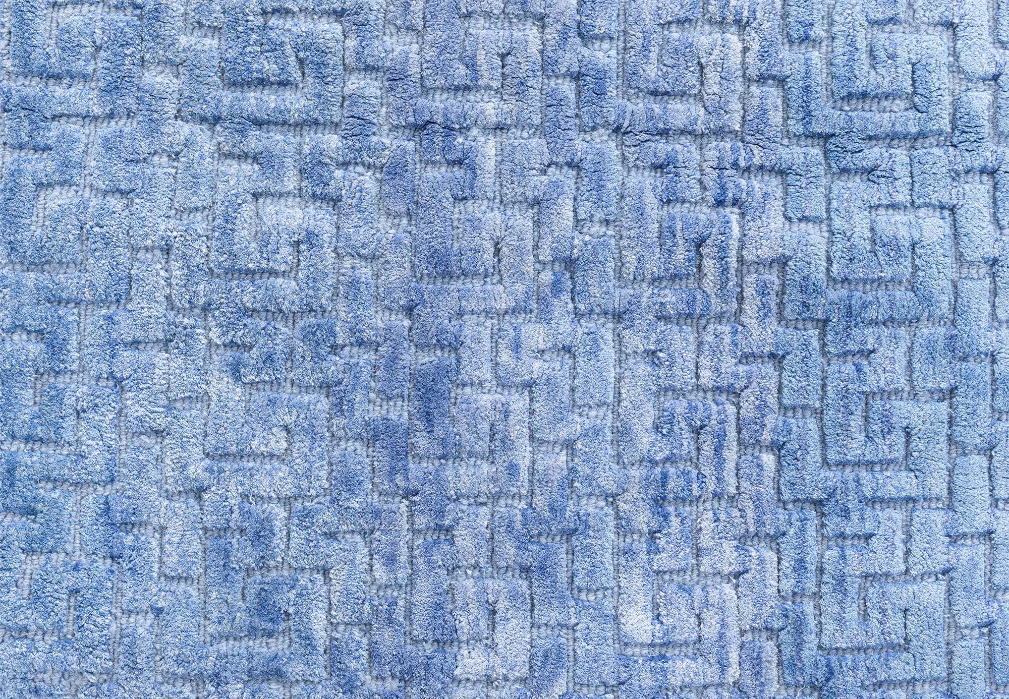 Indien Tapis de soie bleu contemporain Fragment par Doris Leslie Blau en vente