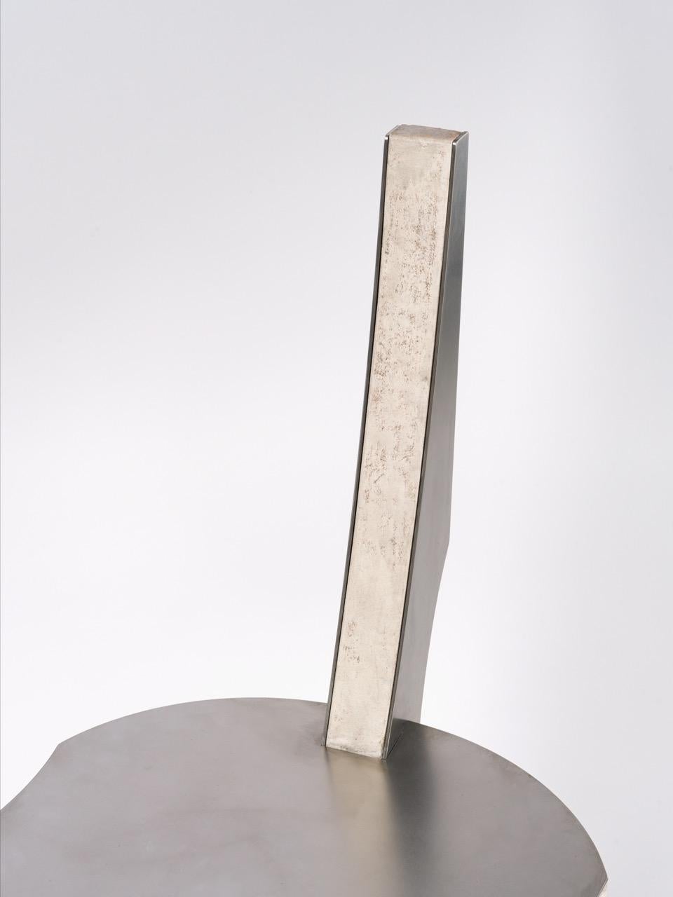 Sedia Fragment II contemporanea con pelle patinata di osso bianco di Jumandie Seys in vendita 2