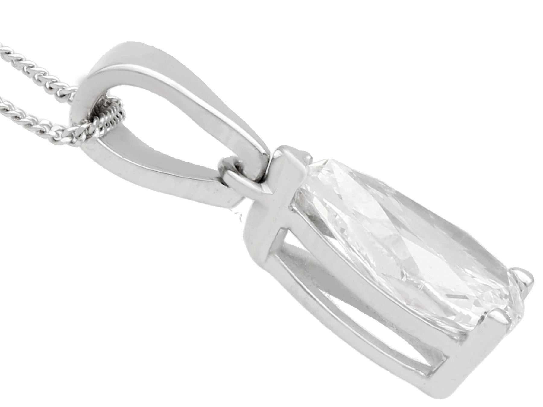 Women's Contemporary French 1.02 Carat Diamond and White Gold Pendant For Sale
