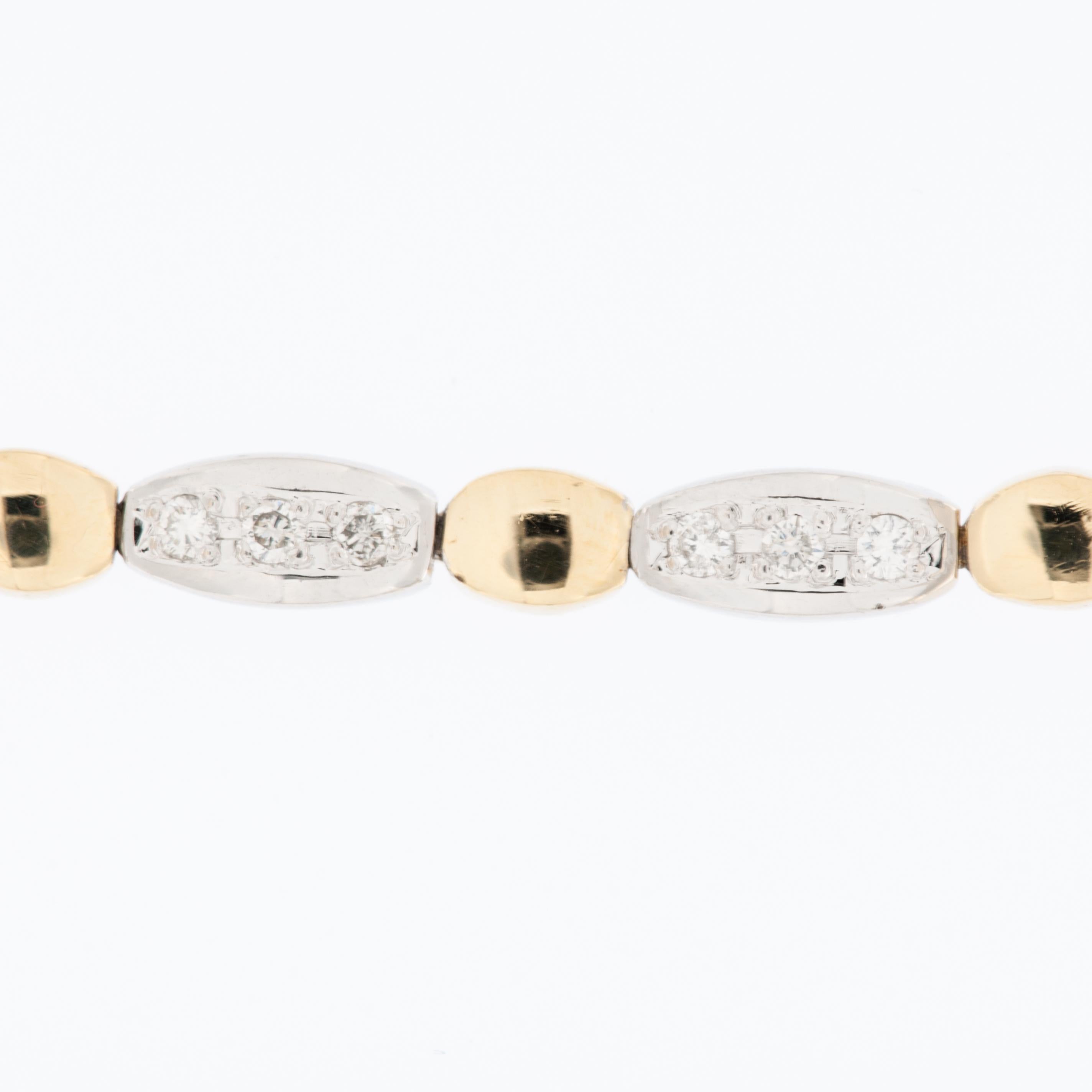 Contemporary French Bracelet 18 karat Gold with Diamonds In Good Condition For Sale In Esch-Sur-Alzette, LU