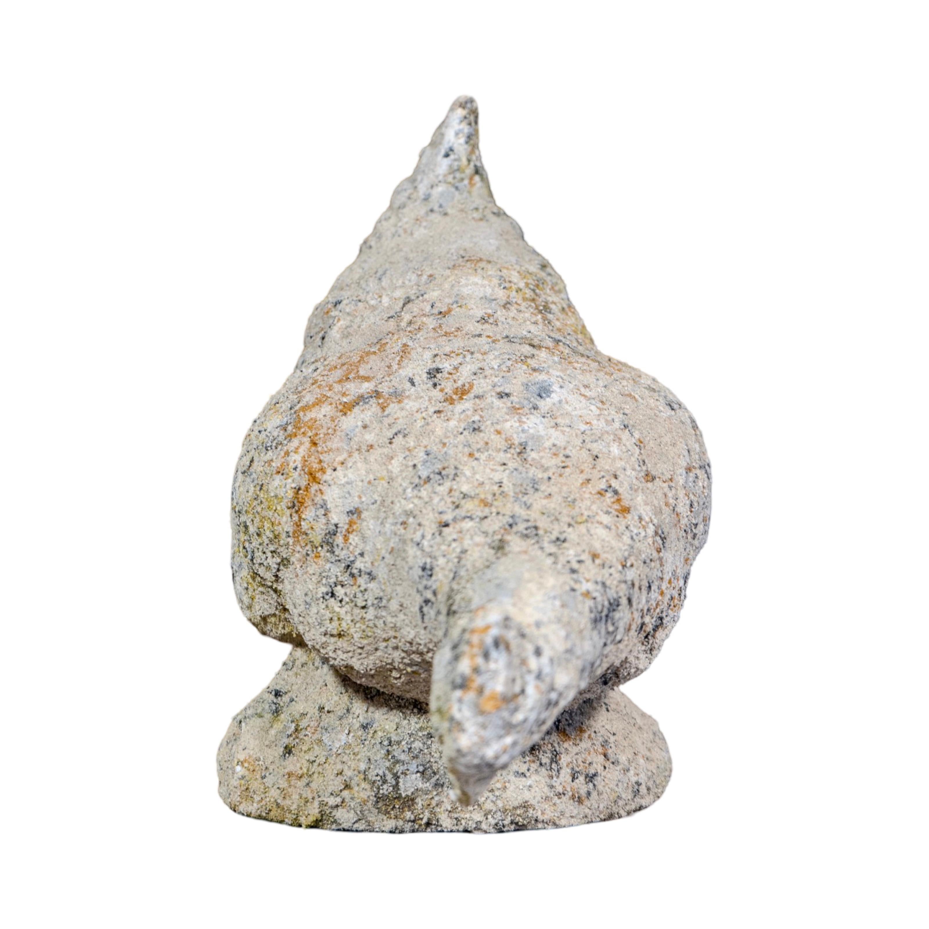 XXI secolo e contemporaneo Scultura di pollo composita in granito francese (GE-AQRH) in vendita