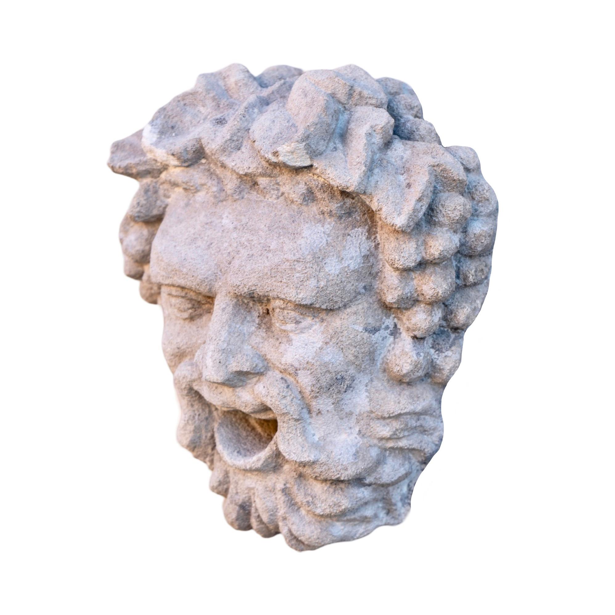 Fontaine murale contemporaine Bacchus en pierre calcaire française en vente 4