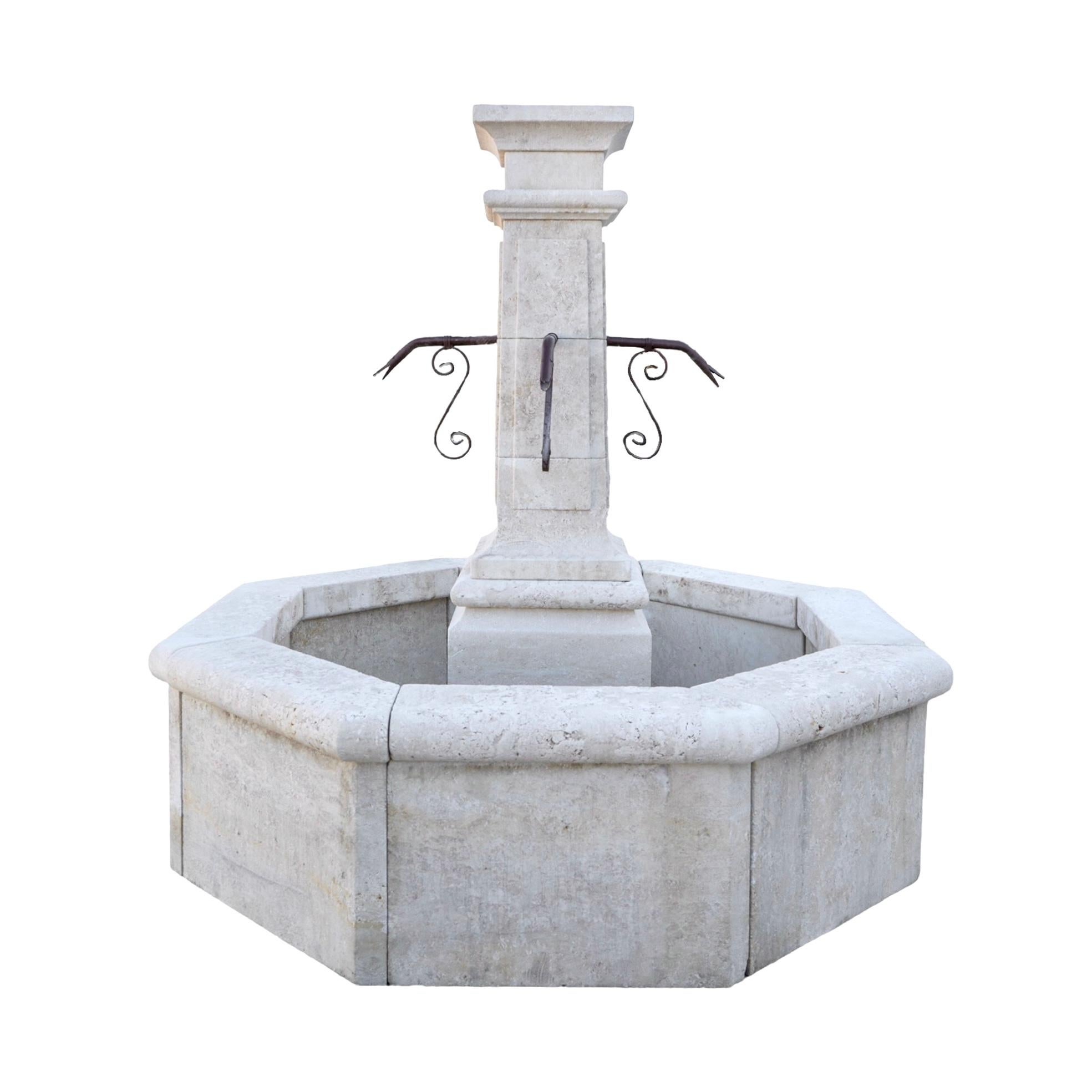 XXIe siècle et contemporain Fontaine centrale contemporaine en pierre calcaire française en vente