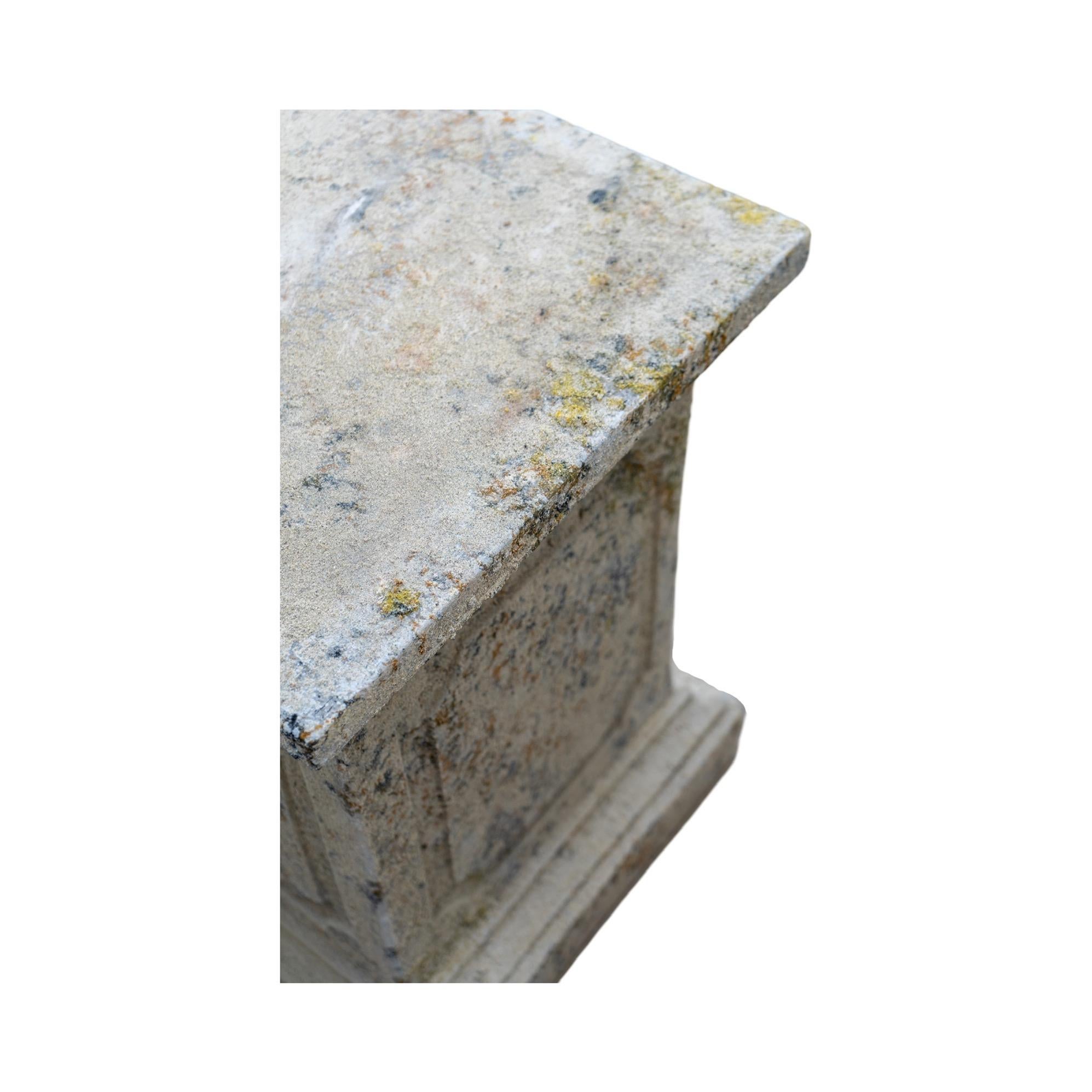 Contemporary French Limestone Medici Base In Excellent Condition For Sale In Dallas, TX