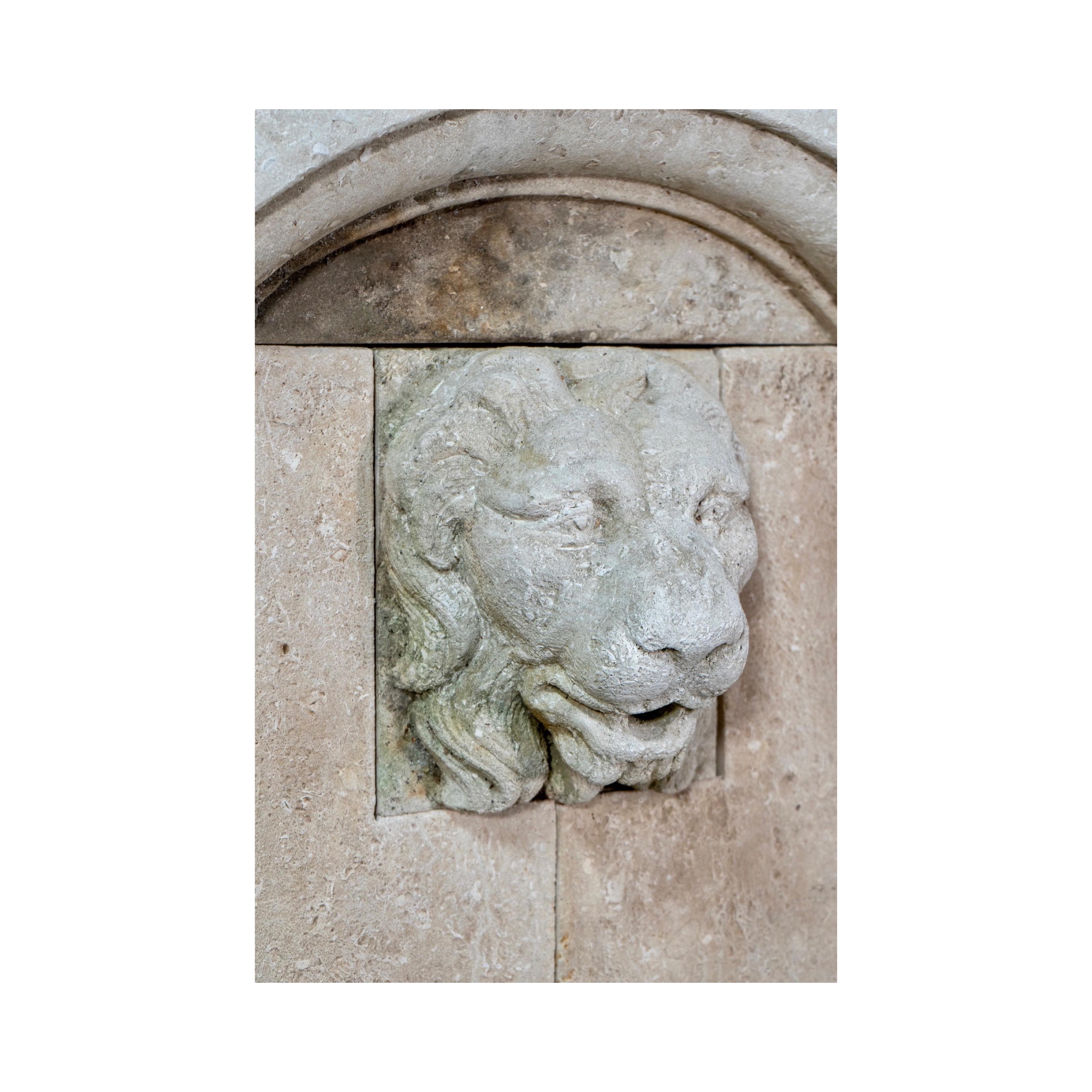 Fontaine murale contemporaine en pierre calcaire française en vente 5