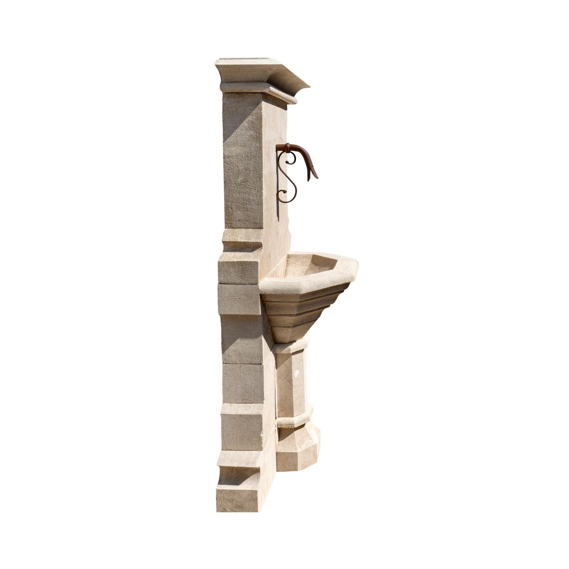 XXIe siècle et contemporain Fontaine murale contemporaine en pierre calcaire française en vente