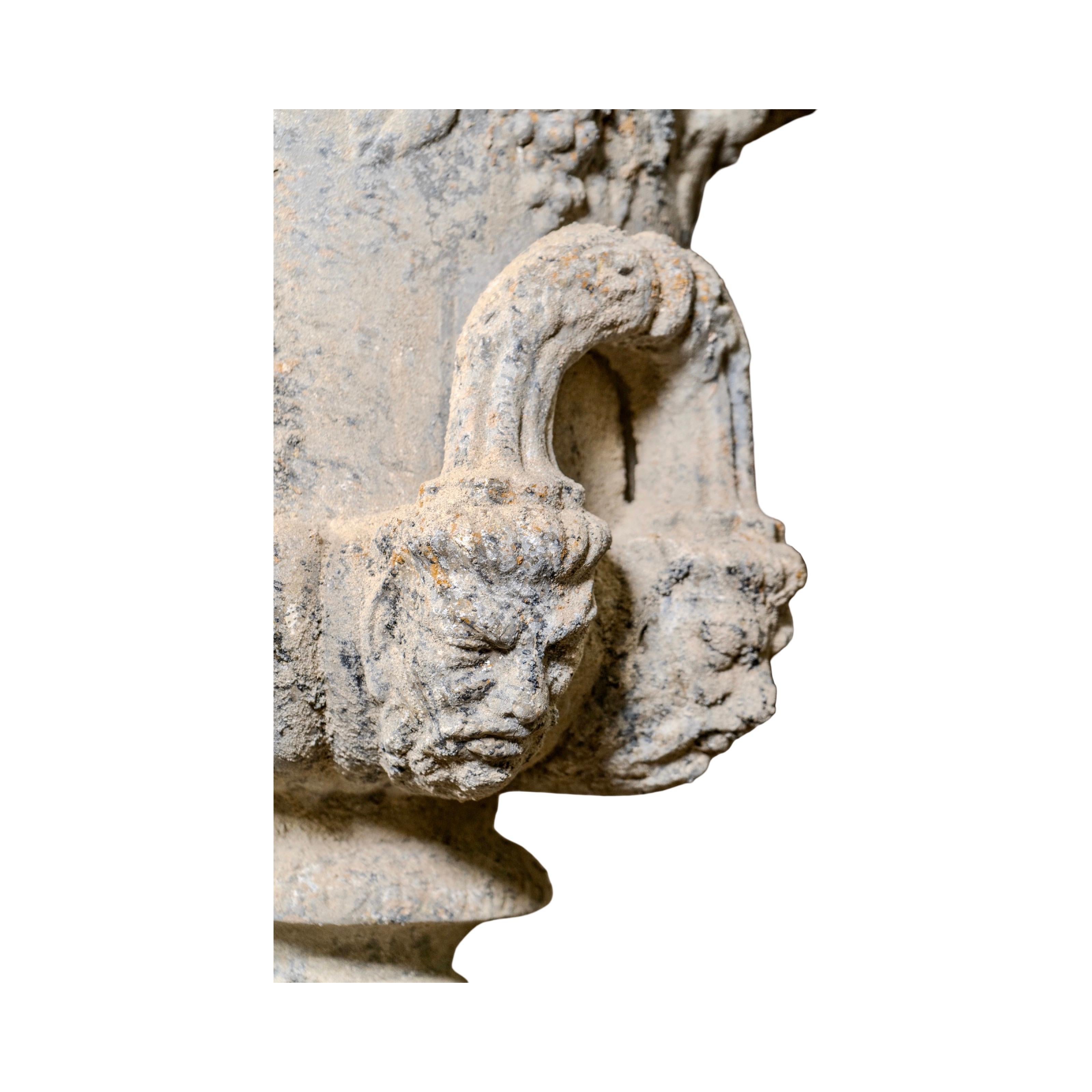 AM Contemporary French Reconstituted Stone (pierre reconstituée française) en vente 8