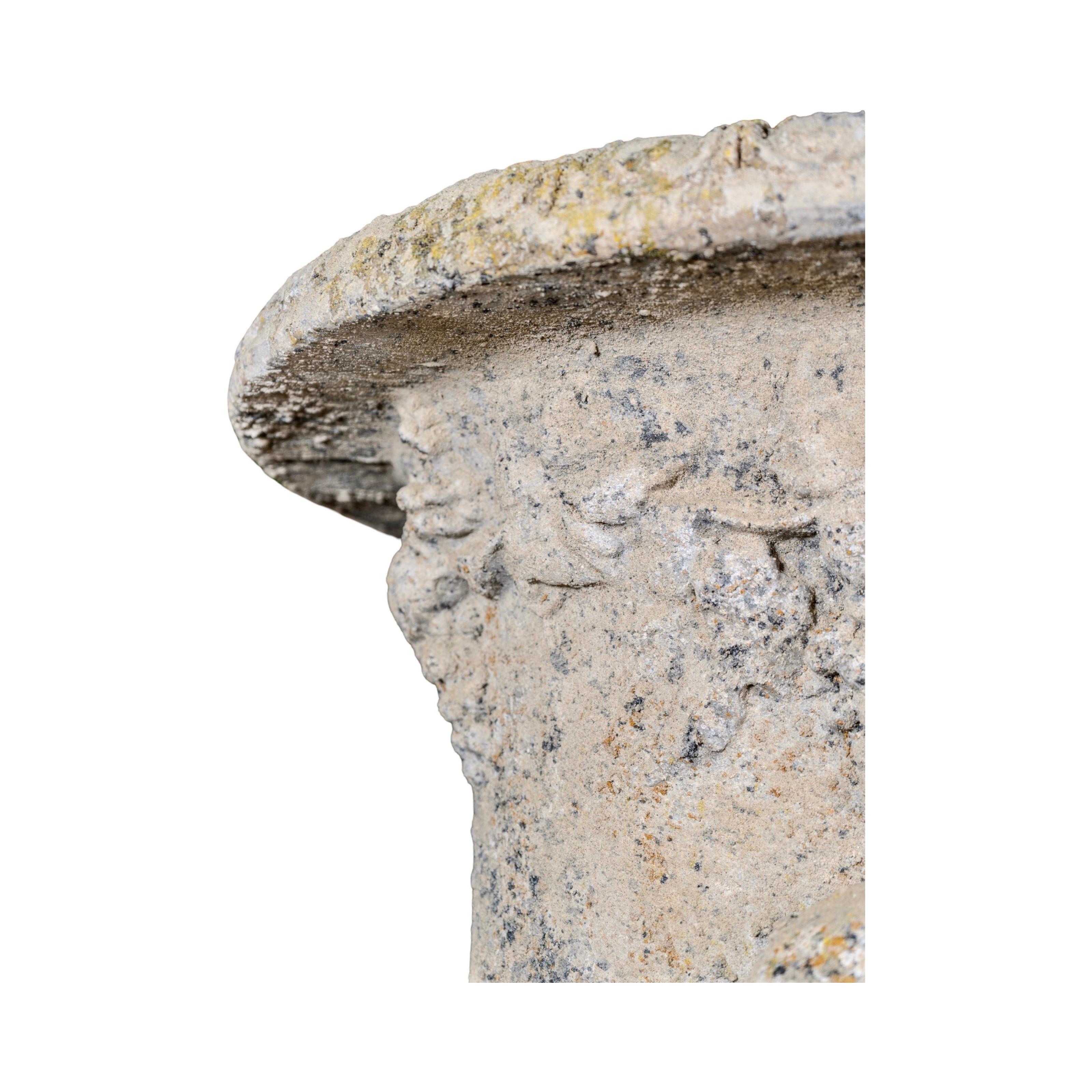 AM Contemporary French Reconstituted Stone (pierre reconstituée française) en vente 1