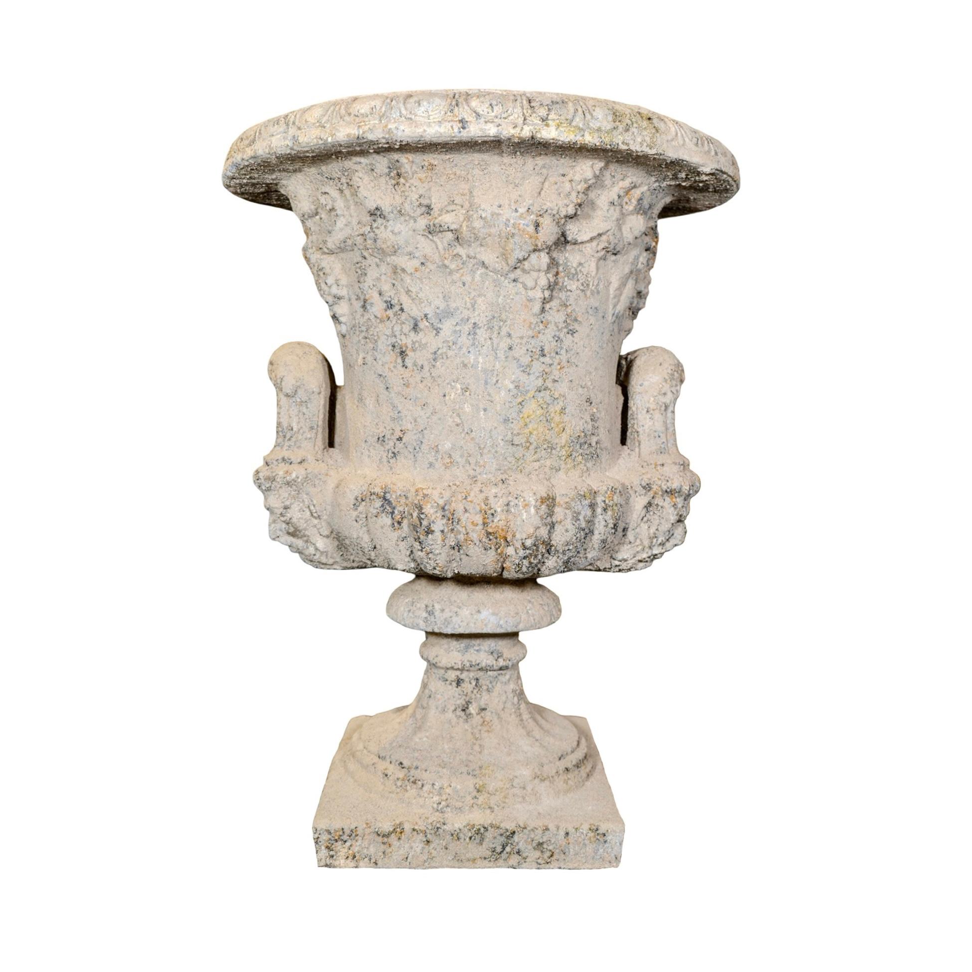 AM Contemporary French Reconstituted Stone (pierre reconstituée française) en vente 4