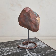 Zeitgenössische französische Terrakotta-Skulptur auf Eisensockel mit Wassermotiven