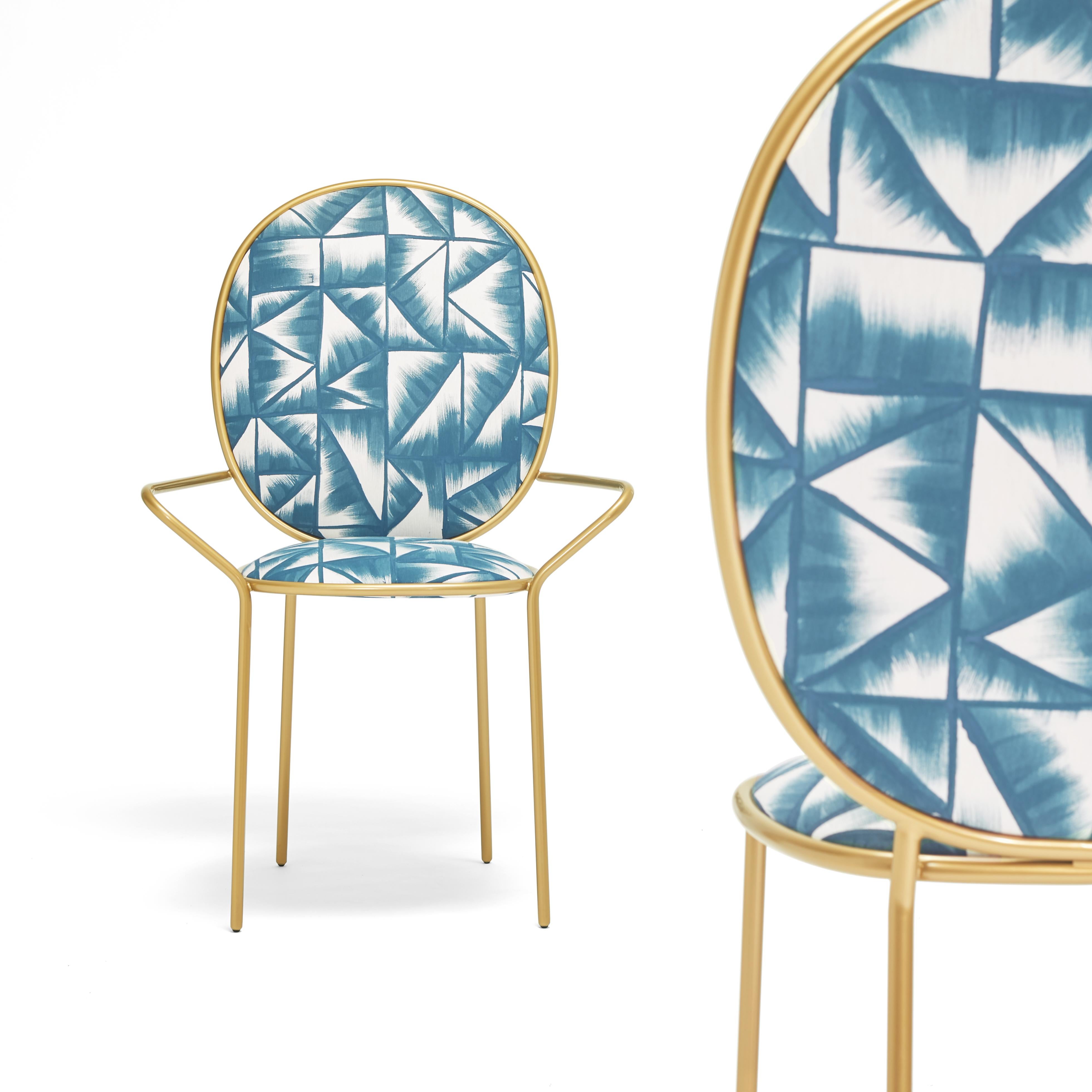 Slovène Chaise de salle à manger contemporaine Fresco bleue tapissée, Stay par Nika Zupanc en vente