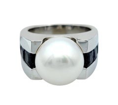 Contemporary Fresh Water Pearl and Blue Sapphire Cocktail Ring in 14 Karat Gold