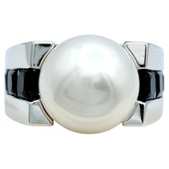 Contemporary Fresh Water Pearl and Blue Sapphire Cocktail Ring in 14 Karat Gold