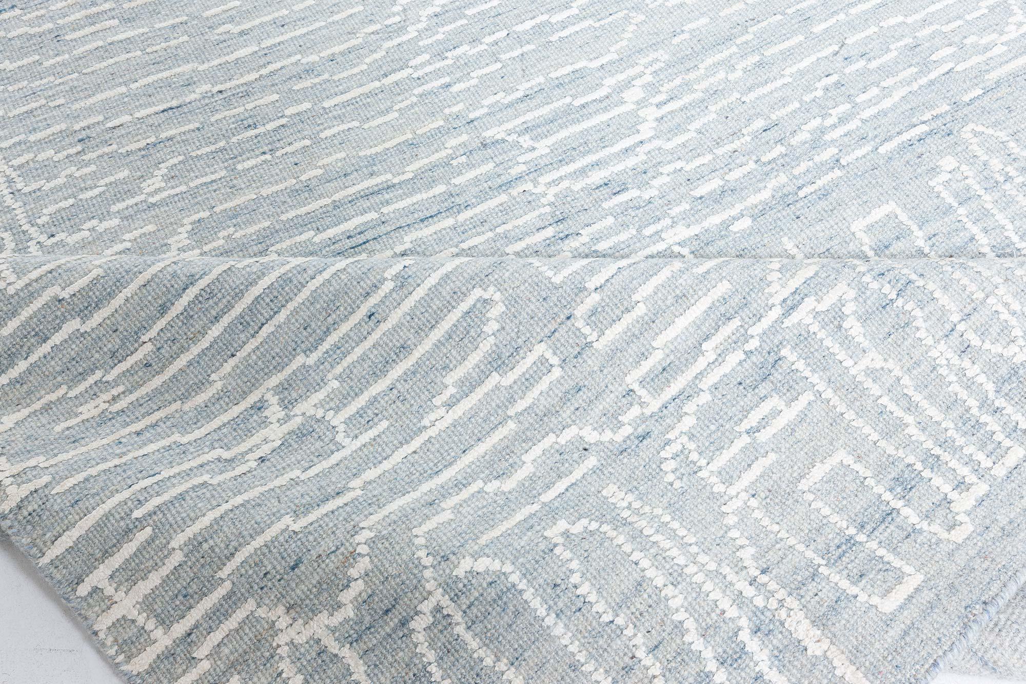 Tappeto contemporaneo Fretwork di Doris Leslie Blau
Dimensioni: 340 × 609 cm (11,2