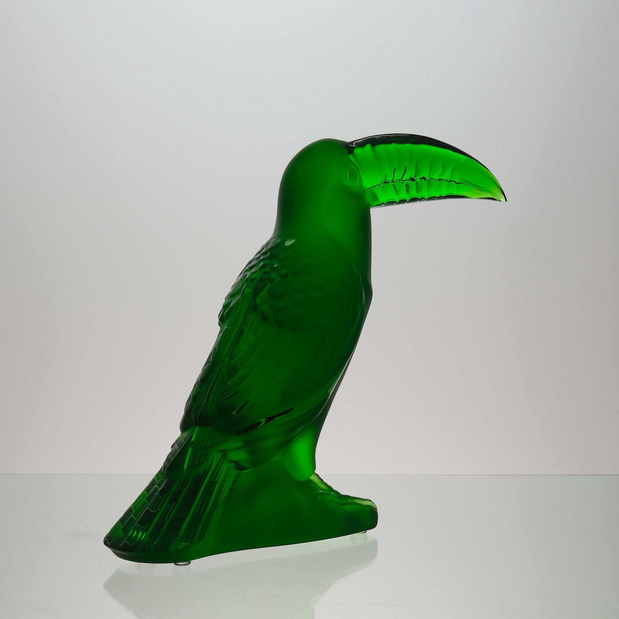 Scultura contemporanea in vetro smerigliato 