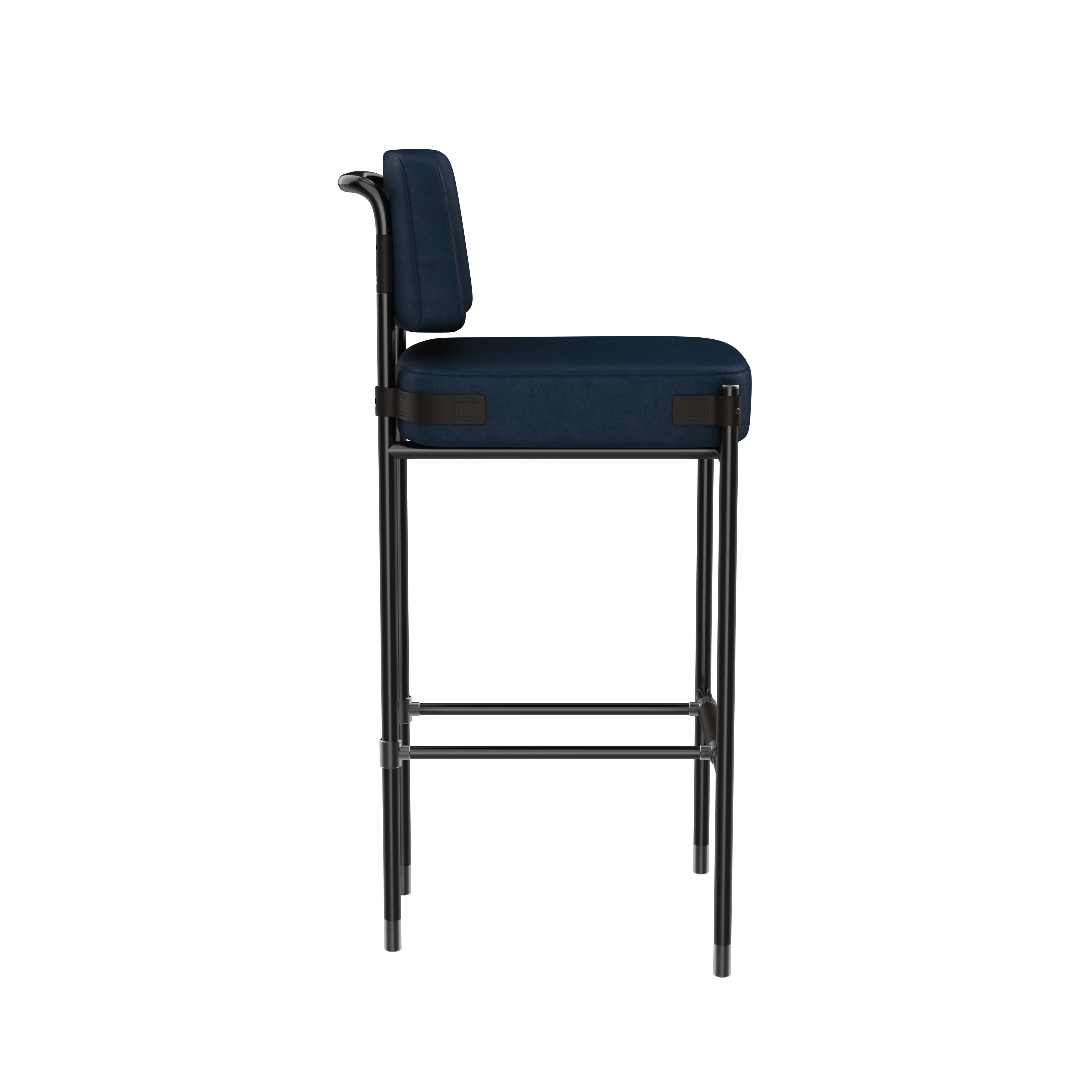 XXIe siècle et contemporain Chaise de bar contemporaine Fulton Pieds en acier inoxydable Made in Portugal Porus Studio en vente