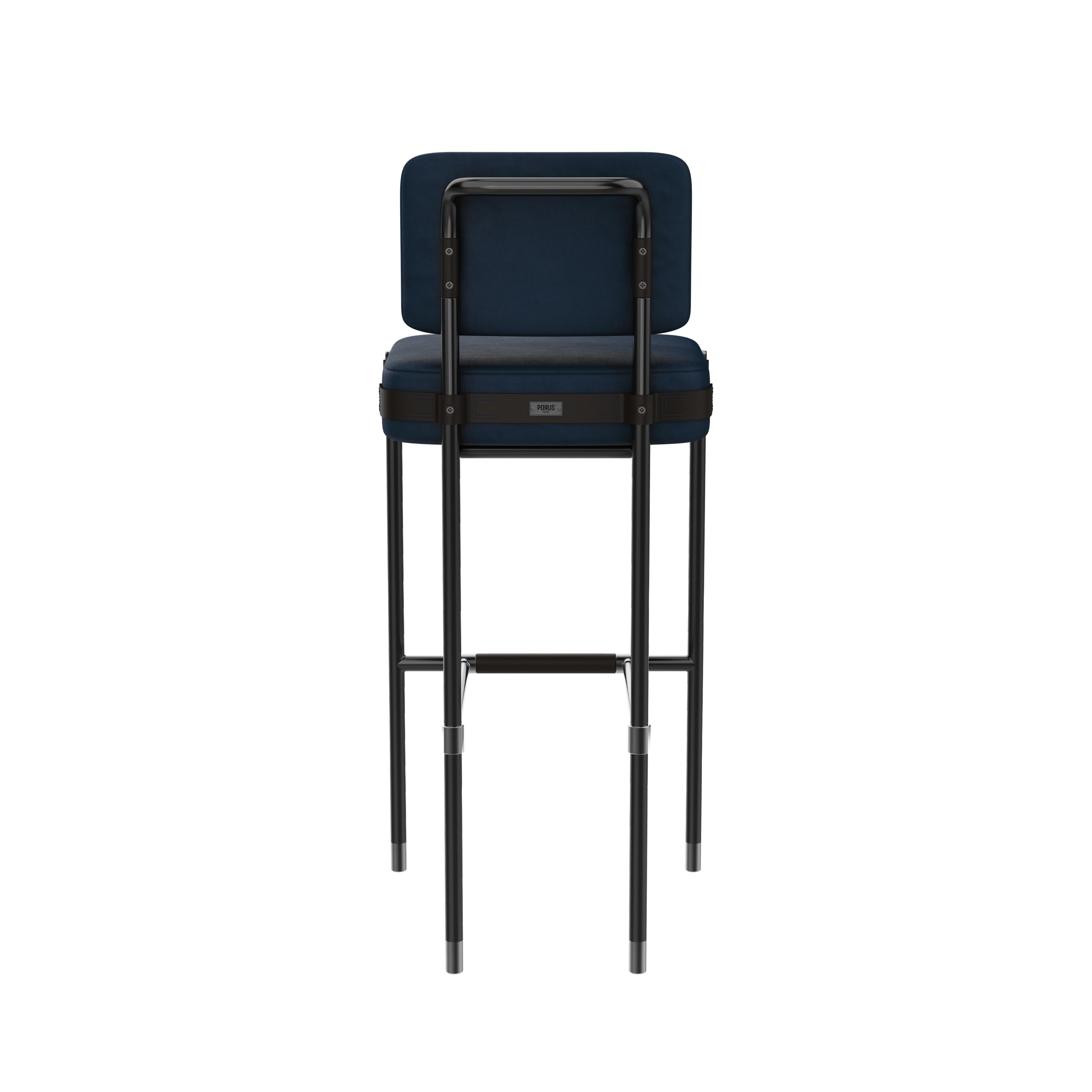 Chaise de bar contemporaine Fulton Pieds en acier inoxydable Made in Portugal Porus Studio en vente 1