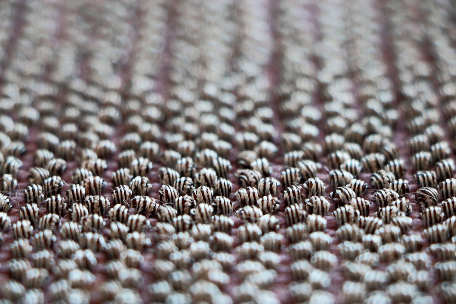Contemporary Design Grau Flieder Teppich von Deanna Comellini Auf Lager 170x240 cm (Moderne) im Angebot