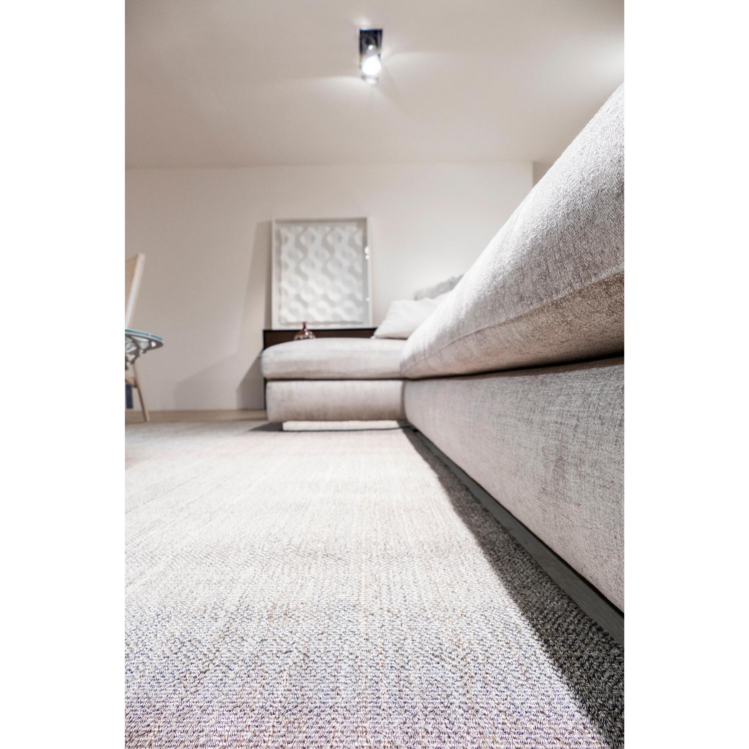 Contemporary Functional Design Grauer Teppich von Deanna Comellini Auf Lager 250x350 cm (Indisch) im Angebot