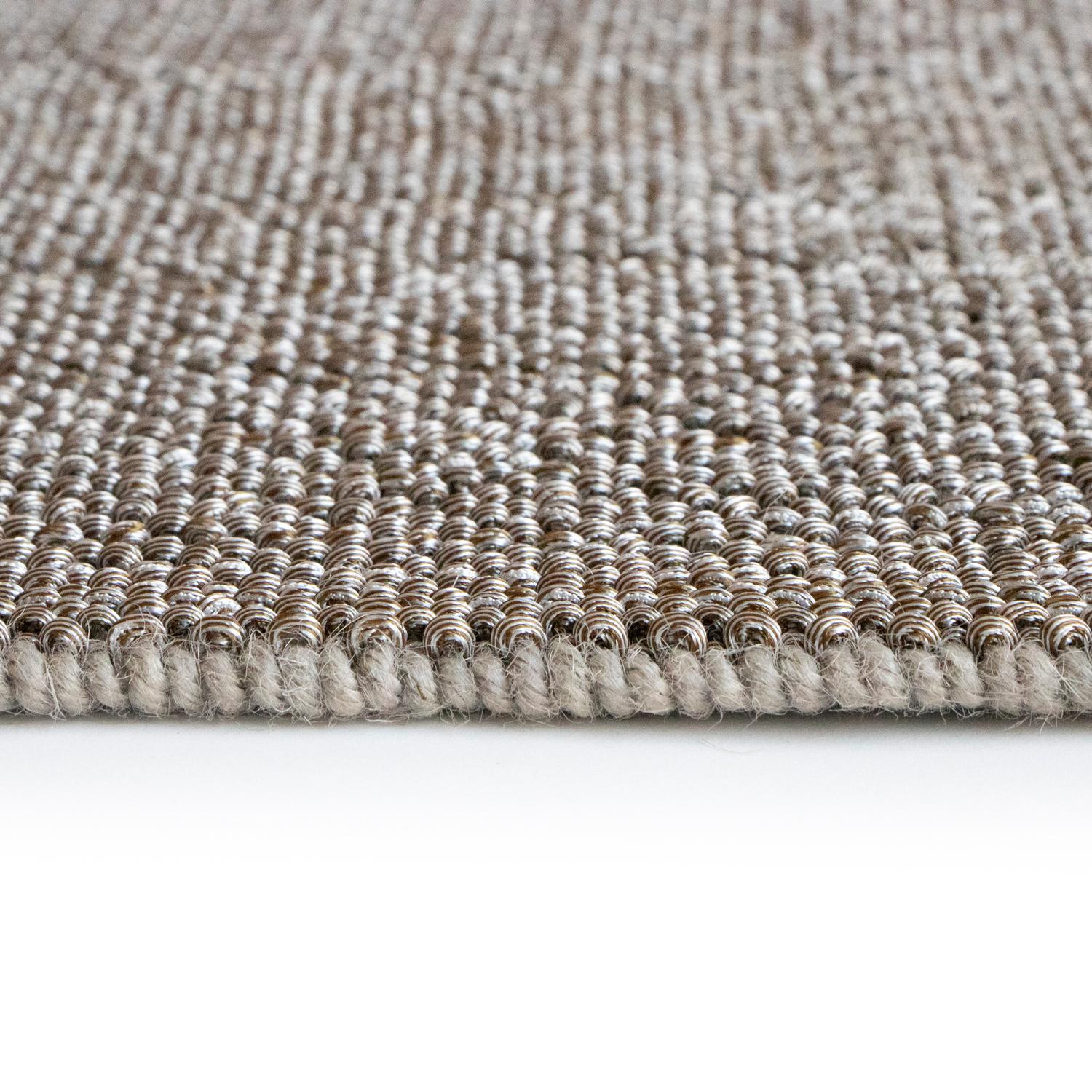 Polyester Contemporary Functional Design Grey Rug by Deanna Comellini In Stock 250x350 cm For Sale