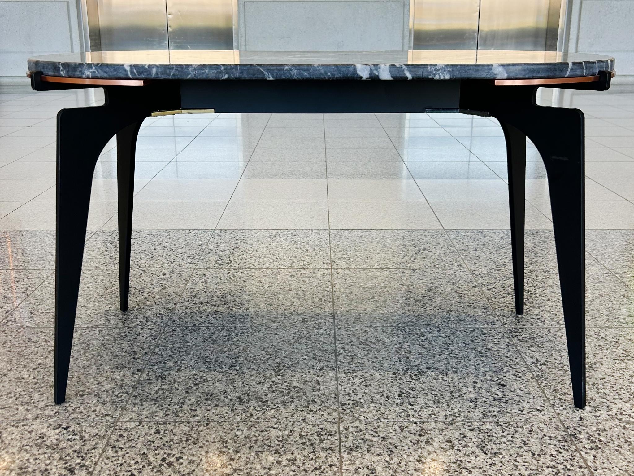 Contemporary Gabriel Scott Custom Prong Racetrack Side Table In Good Condition For Sale In New York, NY