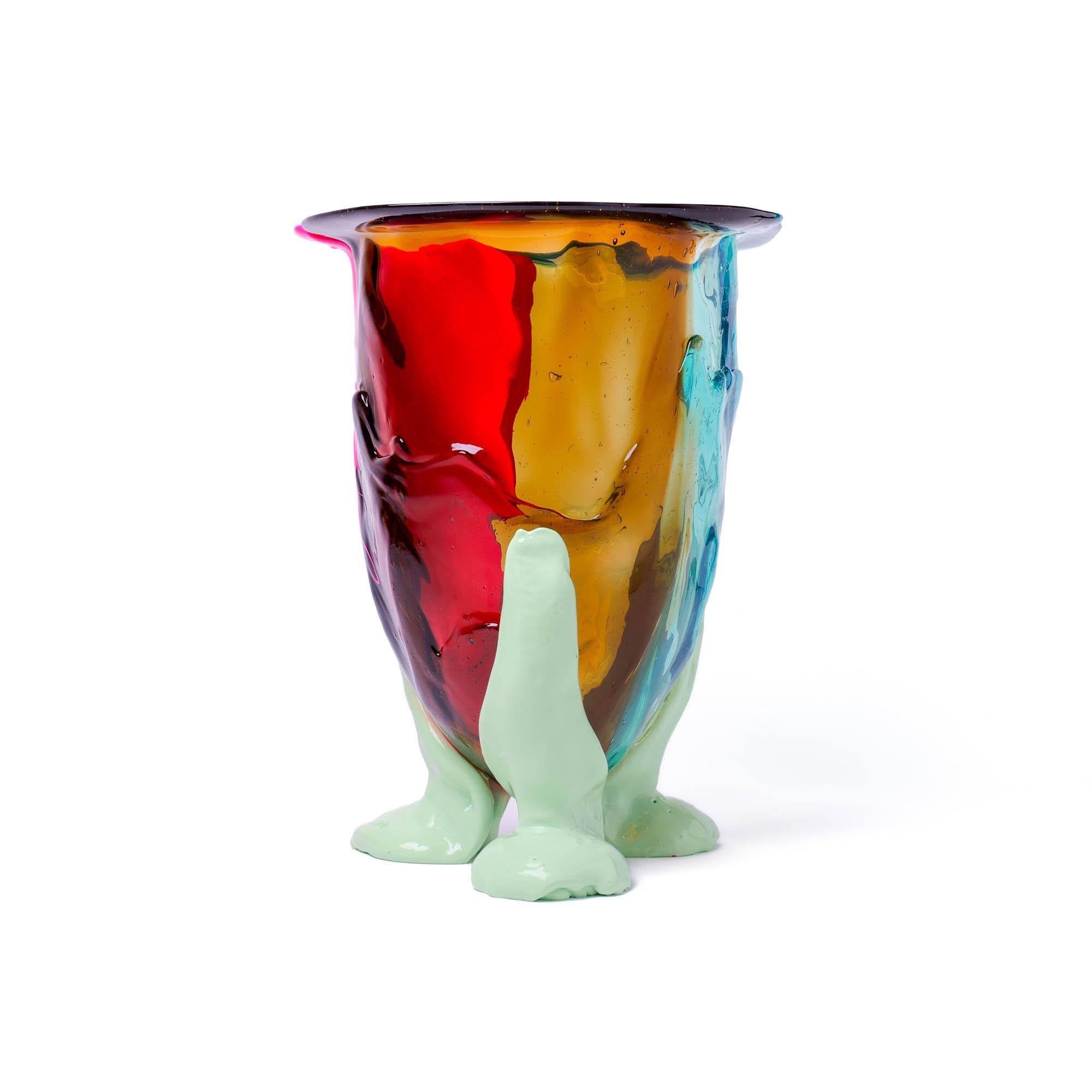 Fish Design Gaetano Pesce Amazonia Vase L Clear Aqua, Brown, Fluo Fuchsia, Mint For Sale 1