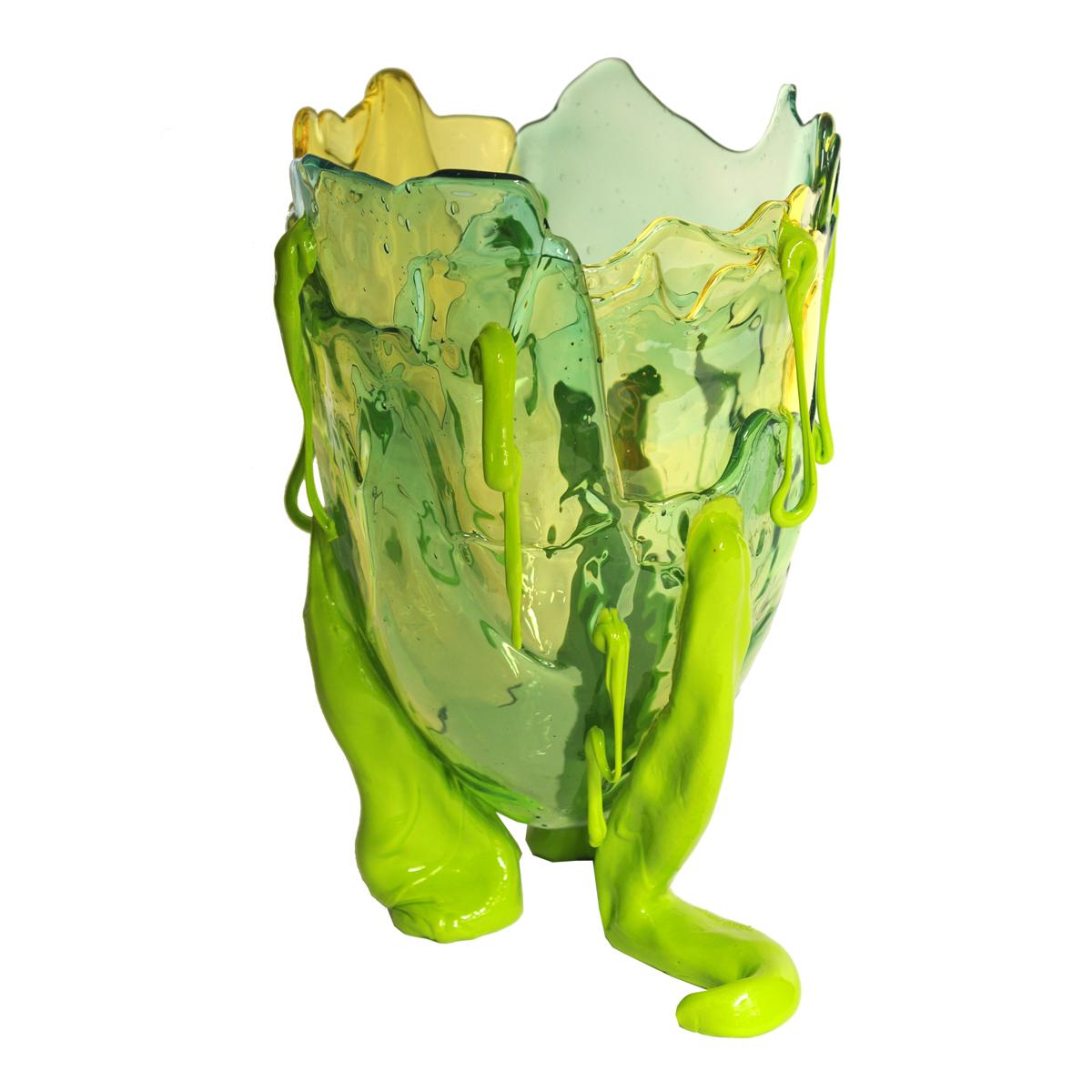 Clear special extra color vase - Clear yellow, matt lime, matt turquoise.

Vase in soft resin designed by Gaetano Pesce in 1995 for Fish Design collection.

Measures: L - Ø 22cm x H 36cm

Other sizes available.
Colours: Clear yellow, matt