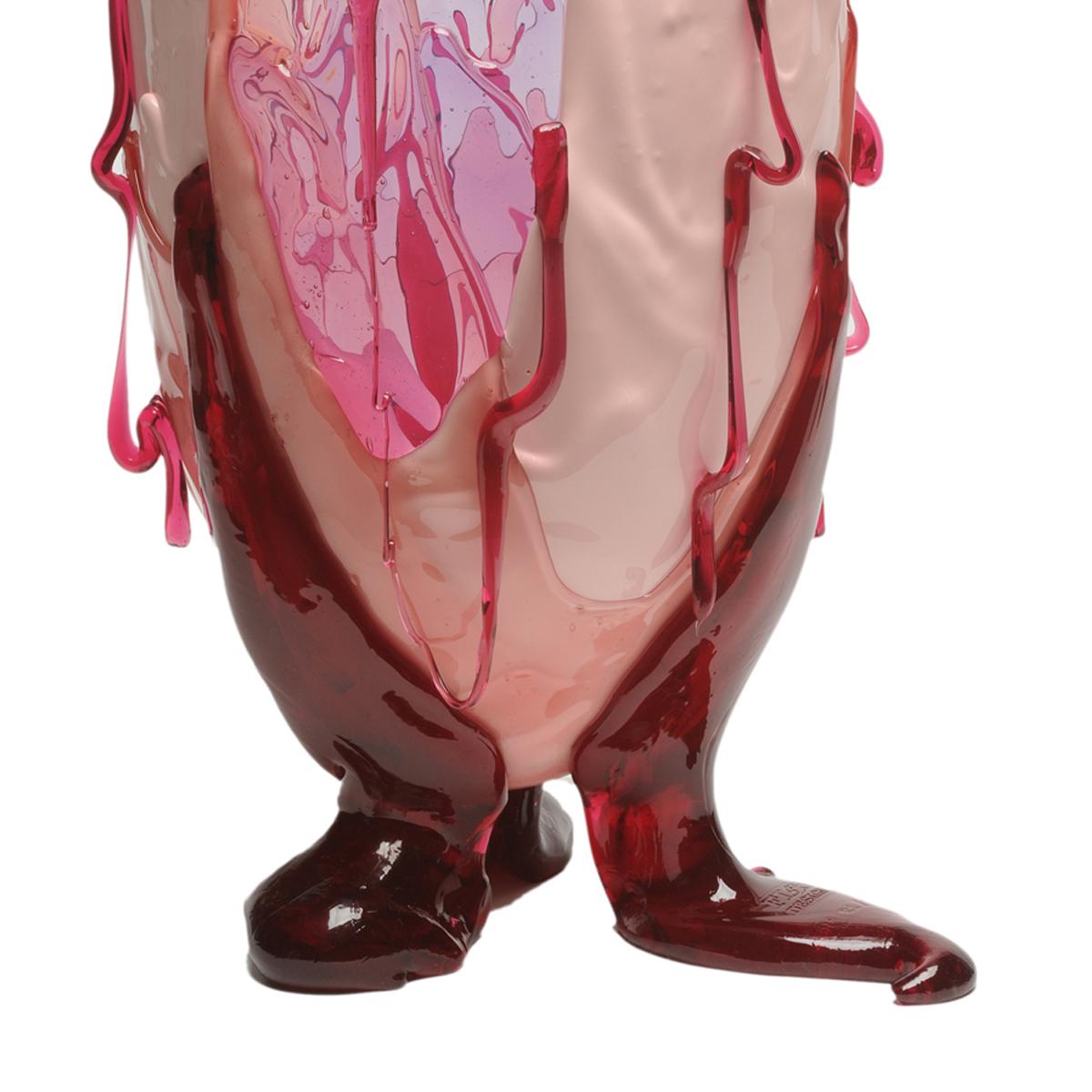Italiano Vaso contemporaneo Gaetano Pesce Clear Special M in resina rosa fucsia lilla in vendita