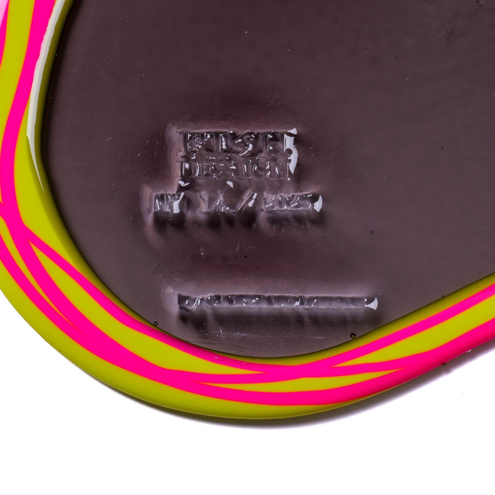Contemporary Gaetano Pesce Look at Me Mirror Medium Grey Fluo Fuchsia Yellow For Sale 1