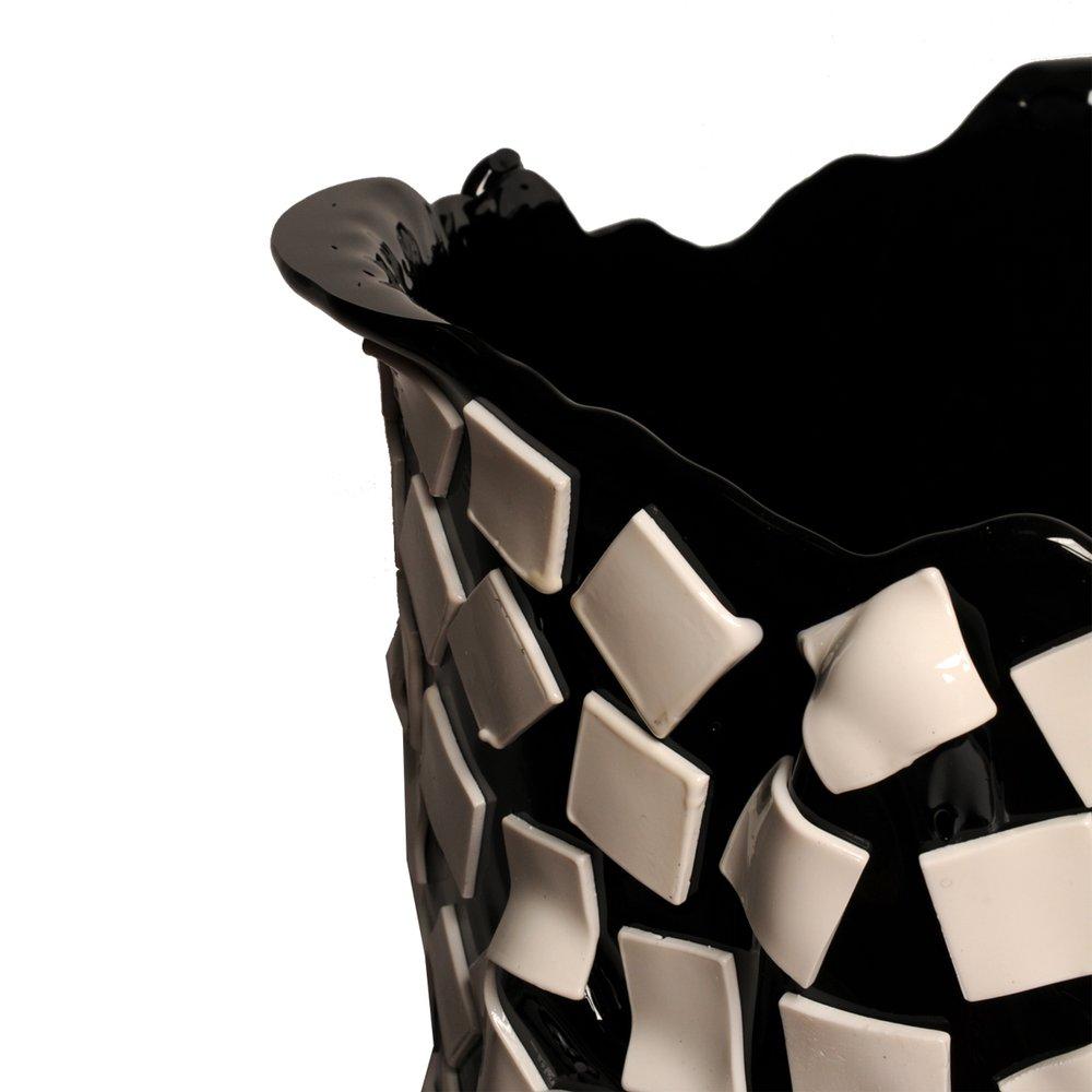 Italian Contemporary Gaetano Pesce Rock Xl Vase Resin Black White For Sale