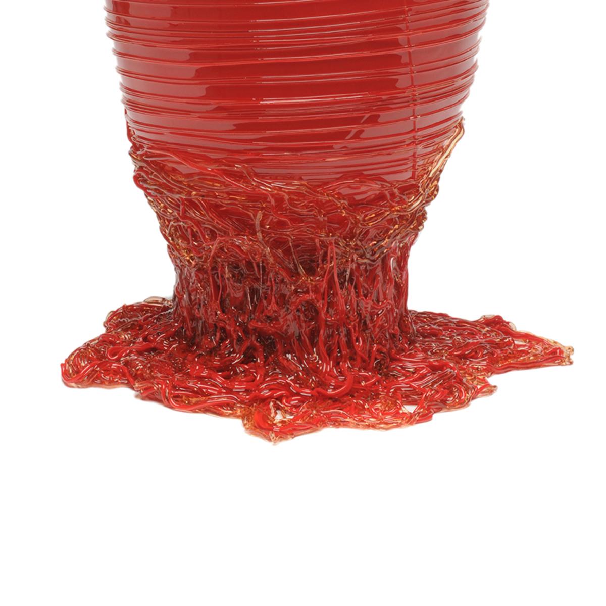 Moderno Vaso contemporaneo Gaetano Pesce Spaghetti XL in resina morbida rosso in vendita