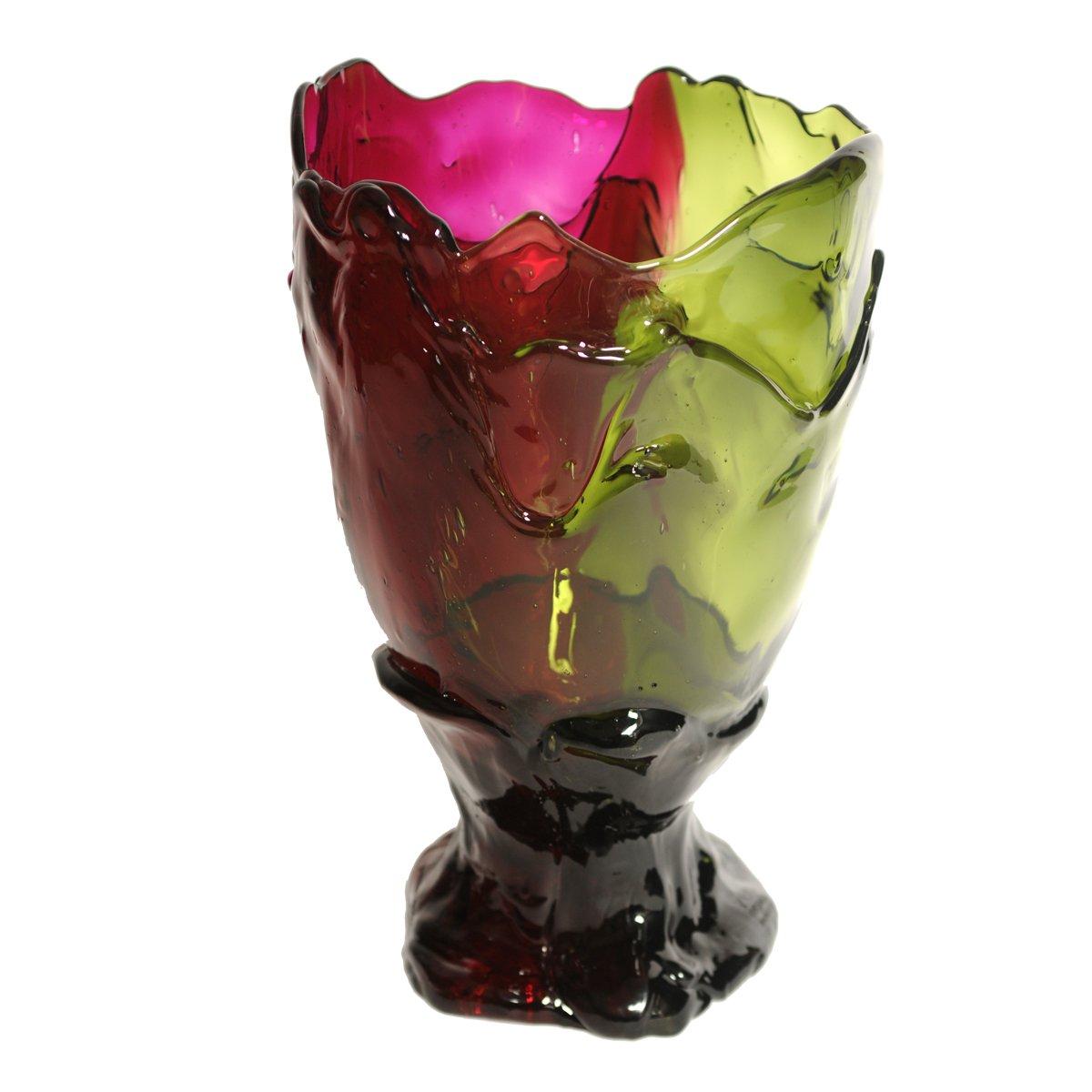 Twin-C vase, clear bottle green, clear fuchsia.

Vase in soft resin designed by Gaetano Pesce in 1995 for Fish Design collection.

Measures: L - ø 22cm x H 36cm

Other sizes available.

Colours: clear bottle green, clear fuchsia

Vase in