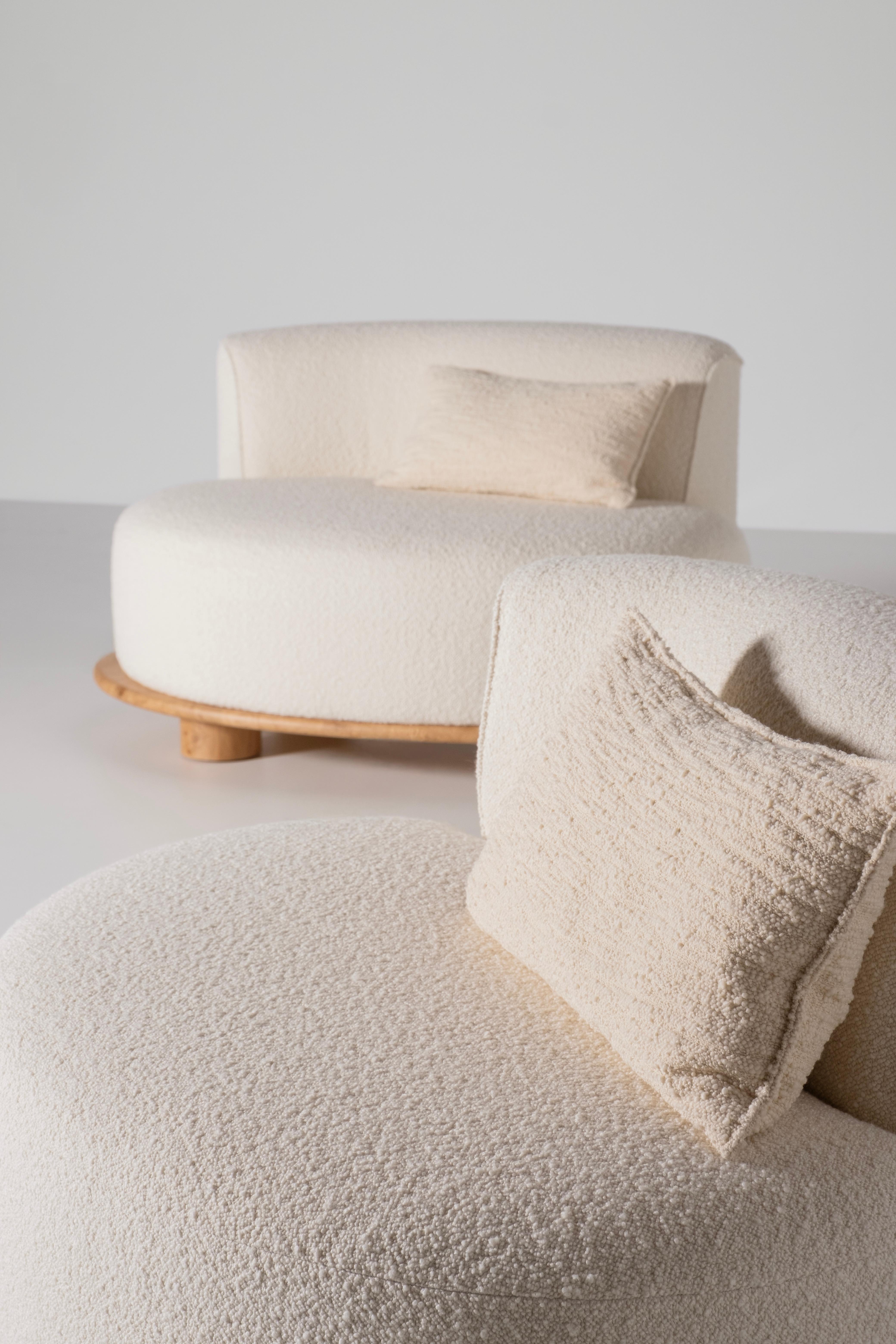 Fauteuil contemporain Galapinhos, racine de chêne, coton beige, fait main par Greenapple en vente 6
