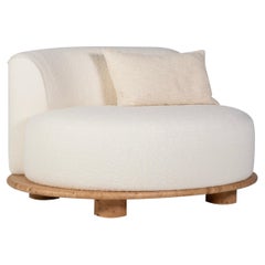 Fauteuil contemporain Galapinhos, racine de chêne, coton beige, fait main par Greenapple