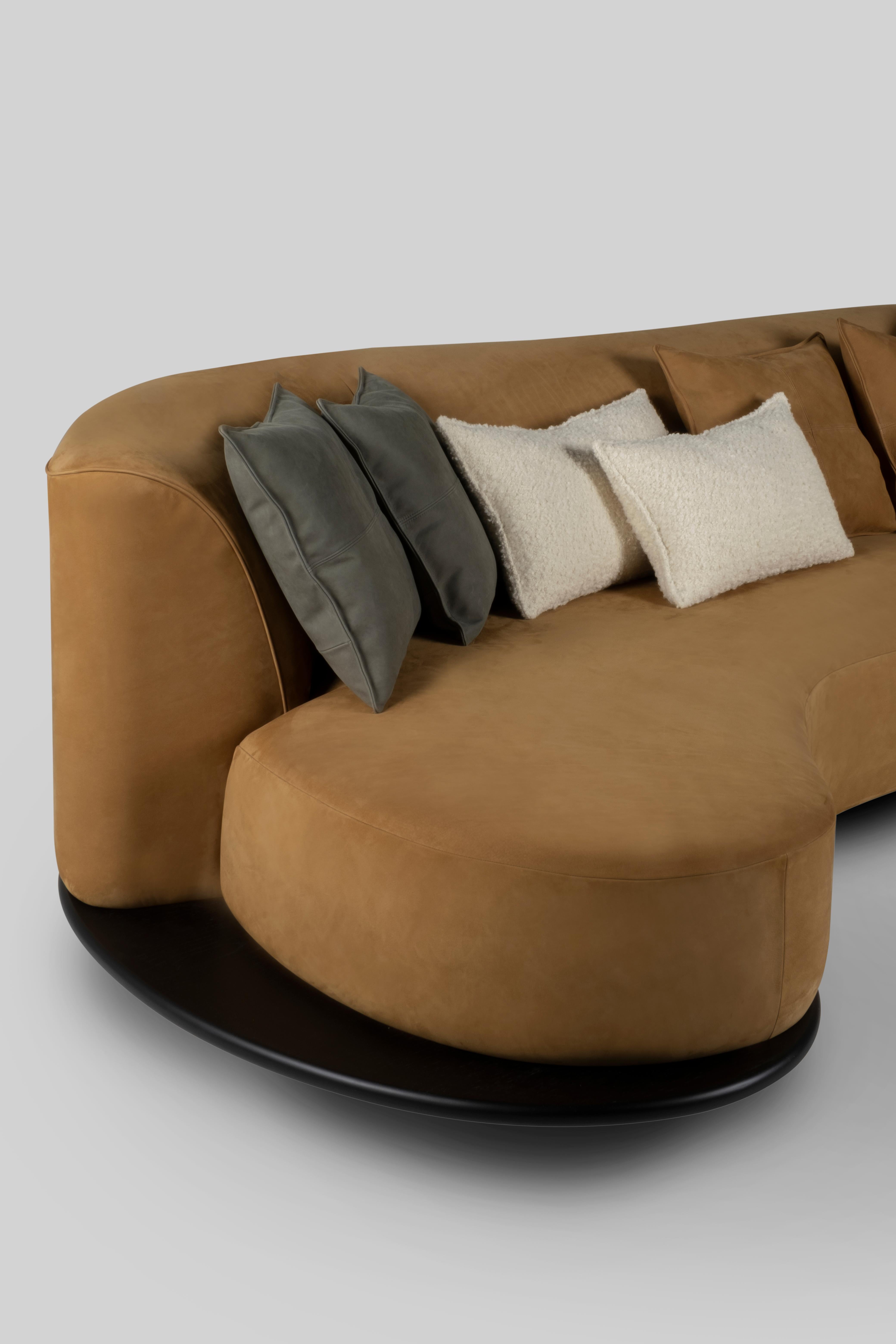 Canapé contemporain Galapinhos, cuir nubuck, fait main au Portugal Greenapple Neuf - En vente à Lisboa, PT