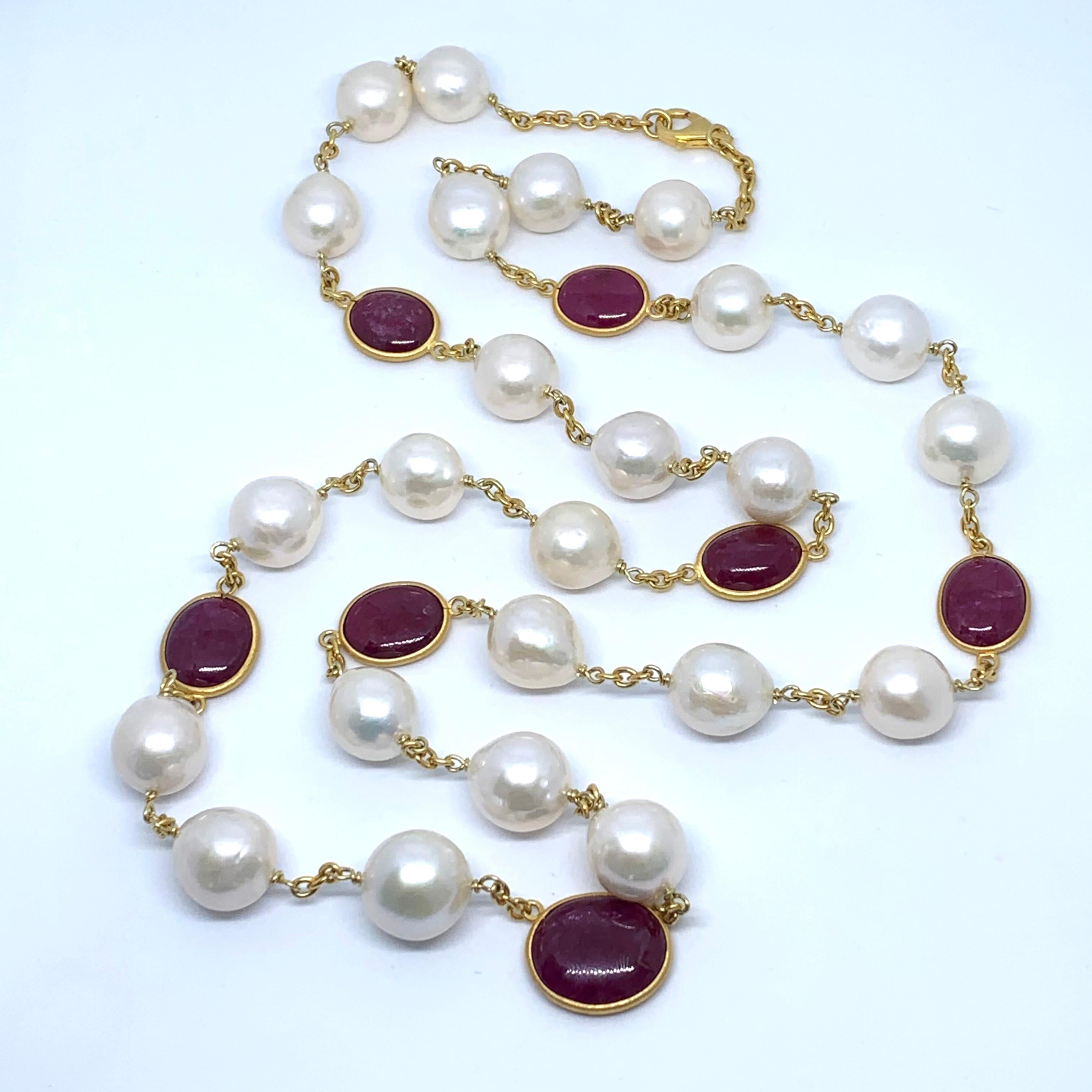 Bijoux NumContemporary Genuine Ruby and Cultured Baroque Pearl 35