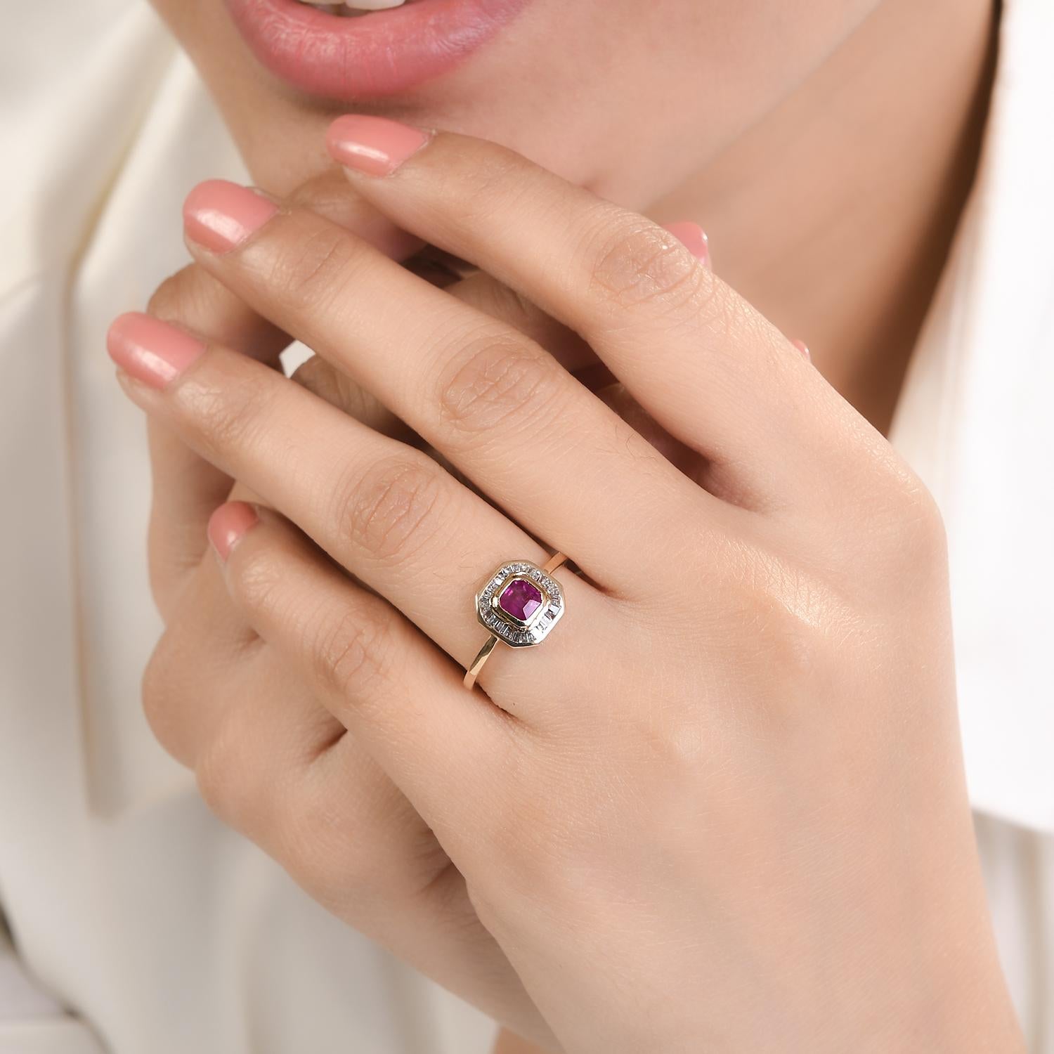 in vendita:  Anello nuziale aureolato con diamante e rubino autentico in oro giallo 14 carati 9