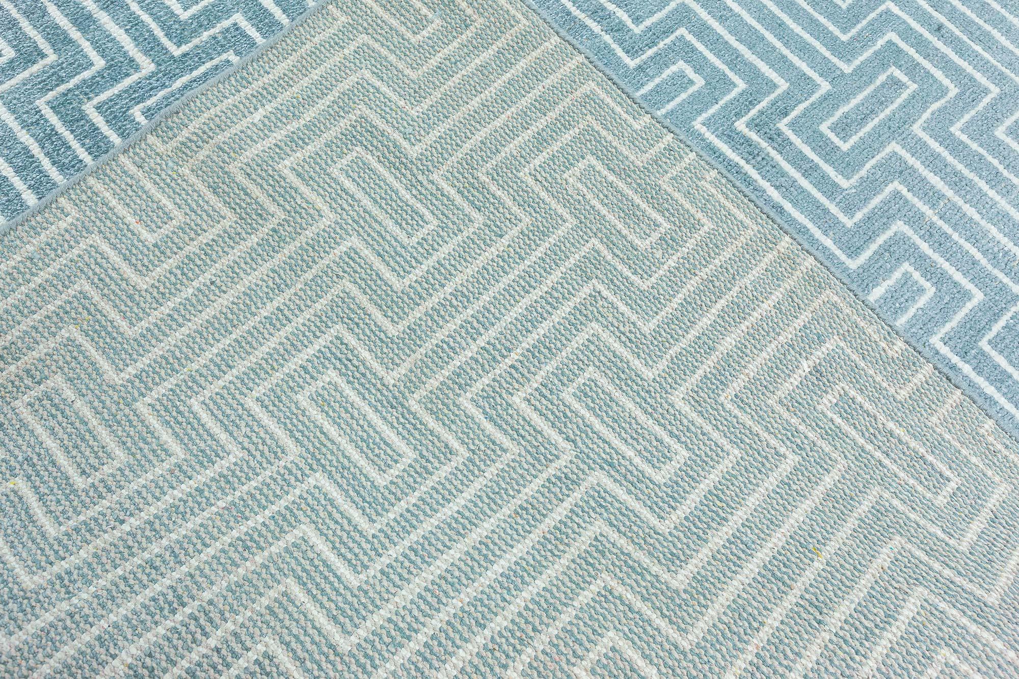 Contemporary Geometric Blue White Bamboo Silk Rug by Doris Leslie Blau In New Condition For Sale In New York, NY