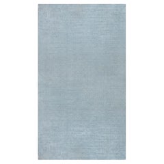 Contemporary Geometric Blue White Bamboo Silk Rug von Doris Leslie Blau