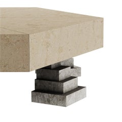 Zeitgenössischer geometrischer Mitteltisch aus Grigio Tundra und natürlichem beigefarbenem Kalkstein