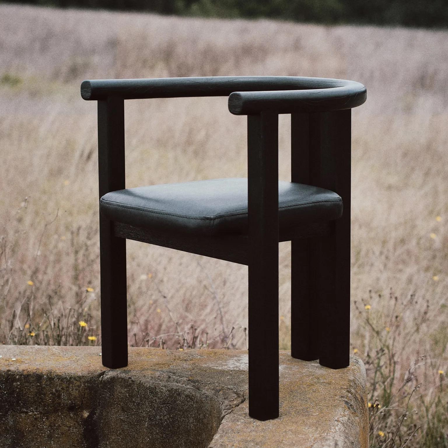 Zeitgenössischer geometrischer Stuhl ''Olta'' von Carmworks (Kolumbianisch) im Angebot