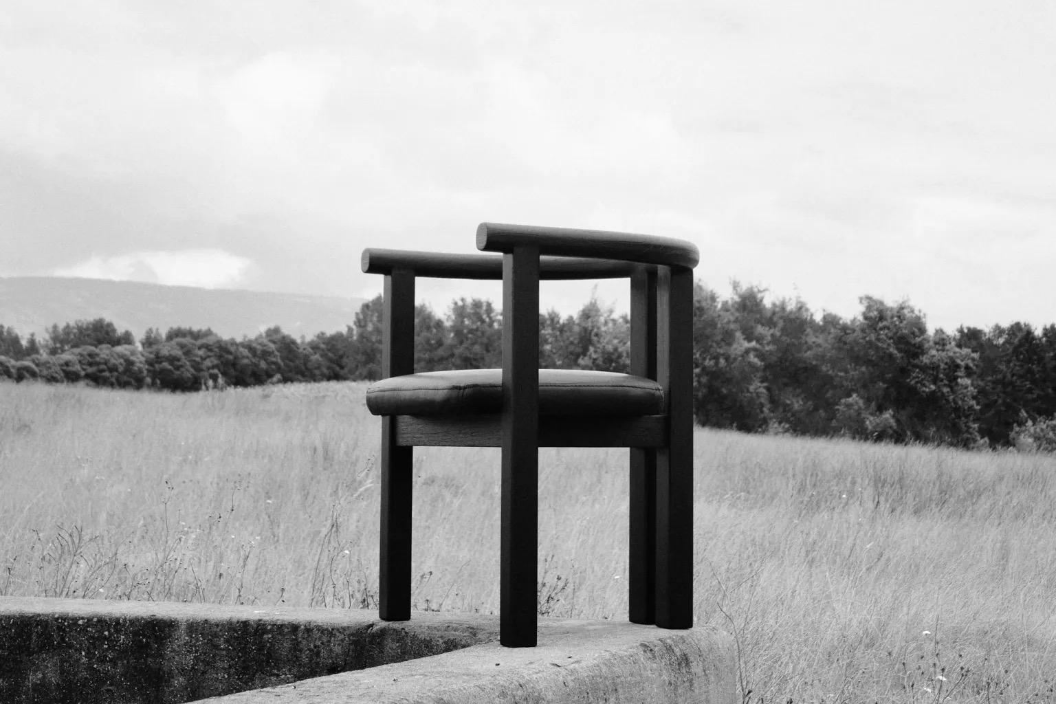Zeitgenössischer geometrischer Stuhl ''Olta'' von Carmworks im Angebot 1