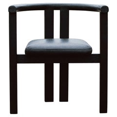 Chaise géométrique contemporaine « Olta » de Carmworks