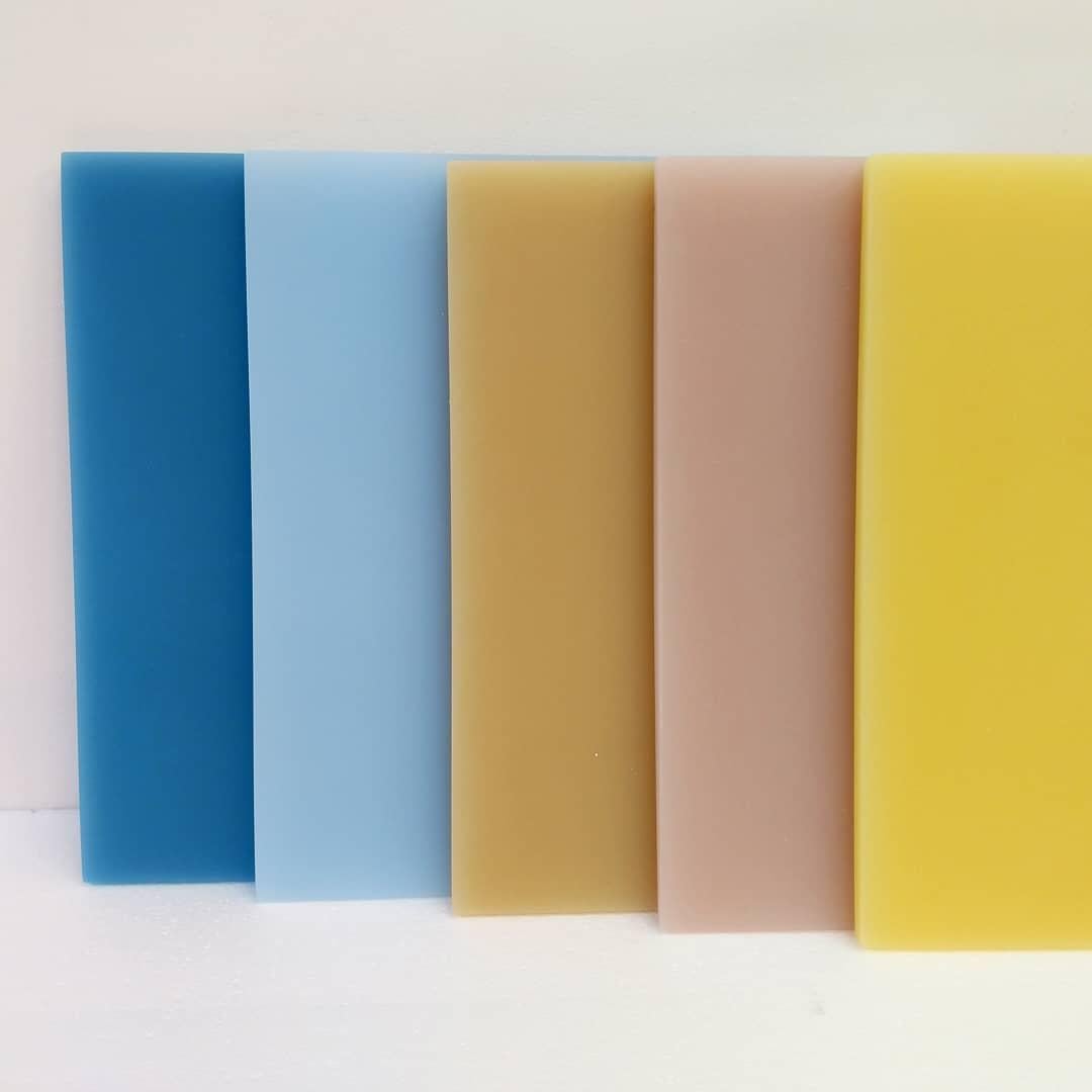 Contemporary Geometric Column Resin Sculpture / Decor in Turquoise by Facture In New Condition In New York, NY