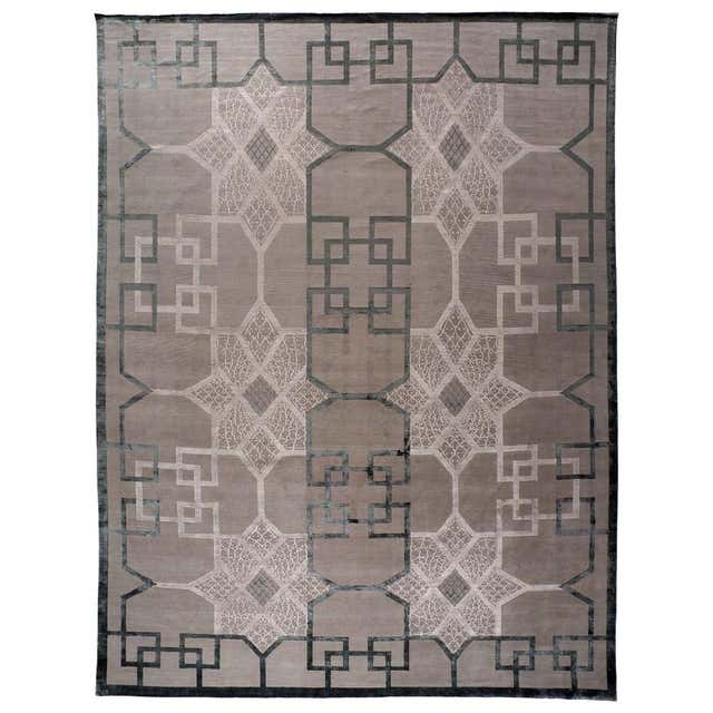 Geometric Box Pattern Rug For Sale at 1stDibs